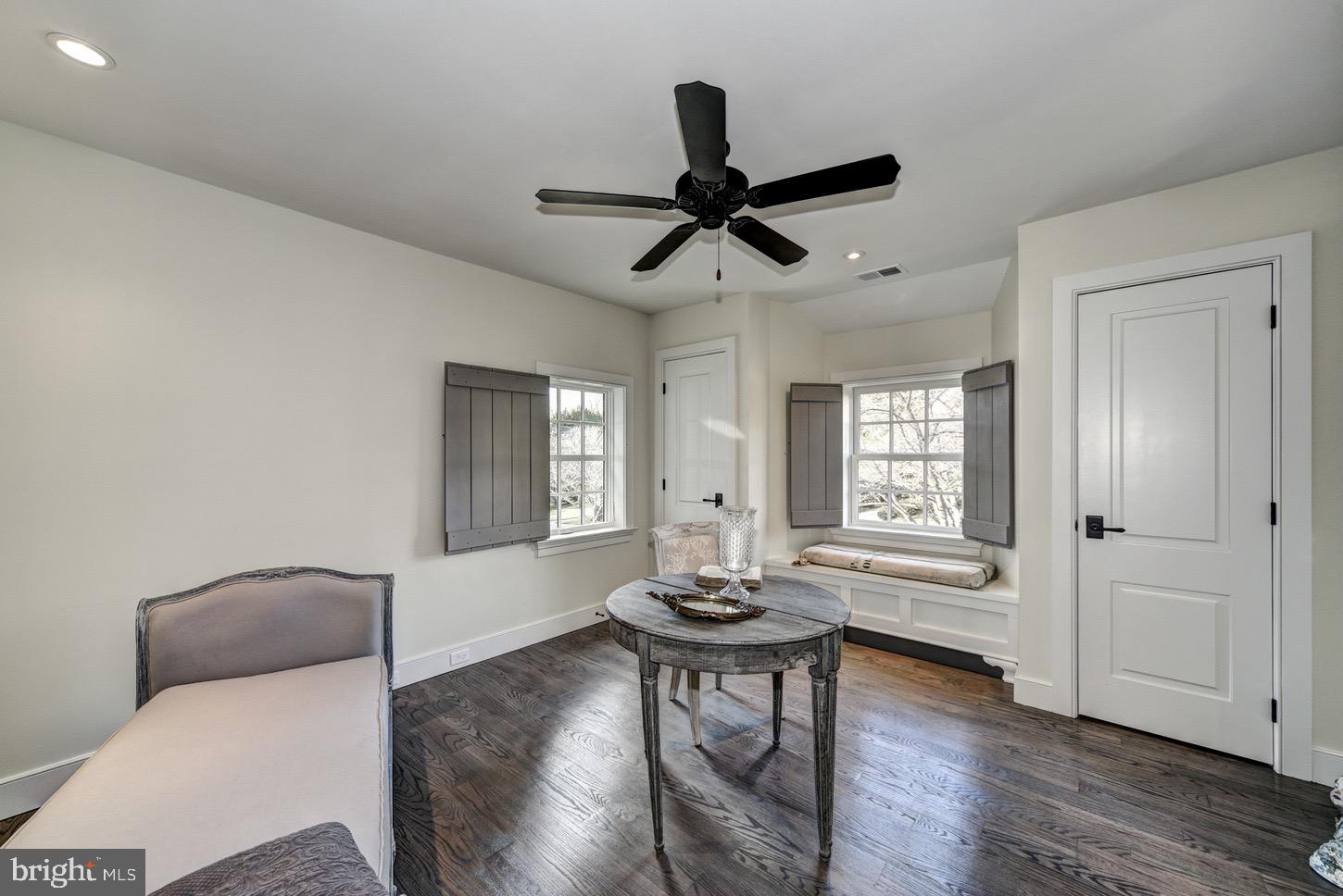 KENWOOD - Residential