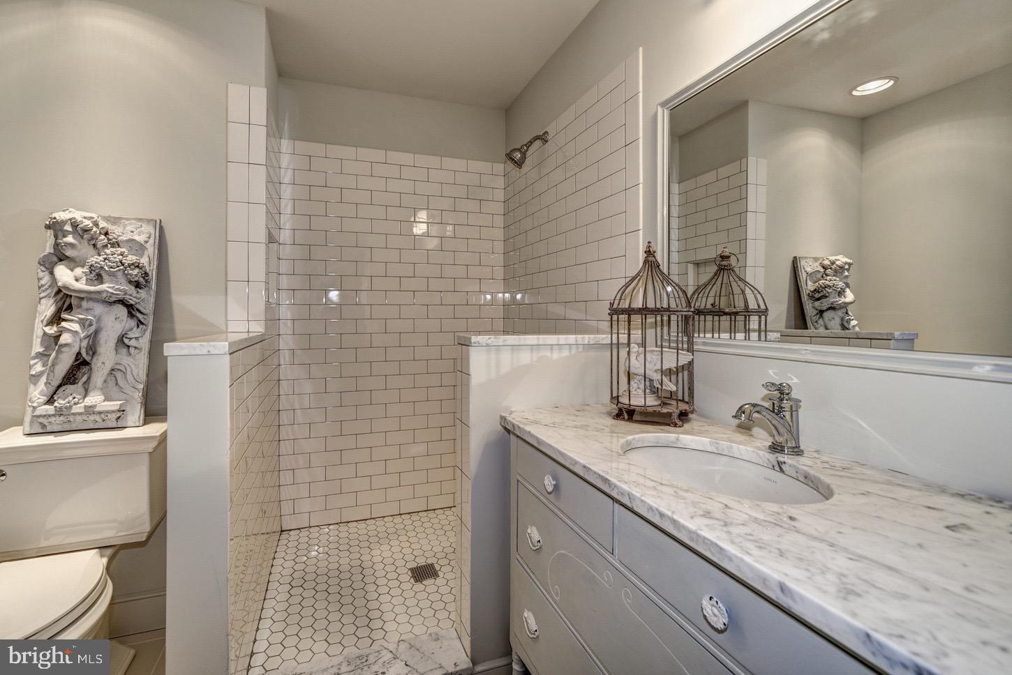 KENWOOD - Residential