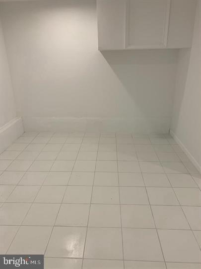 ARONIMINK - Commercial Lease