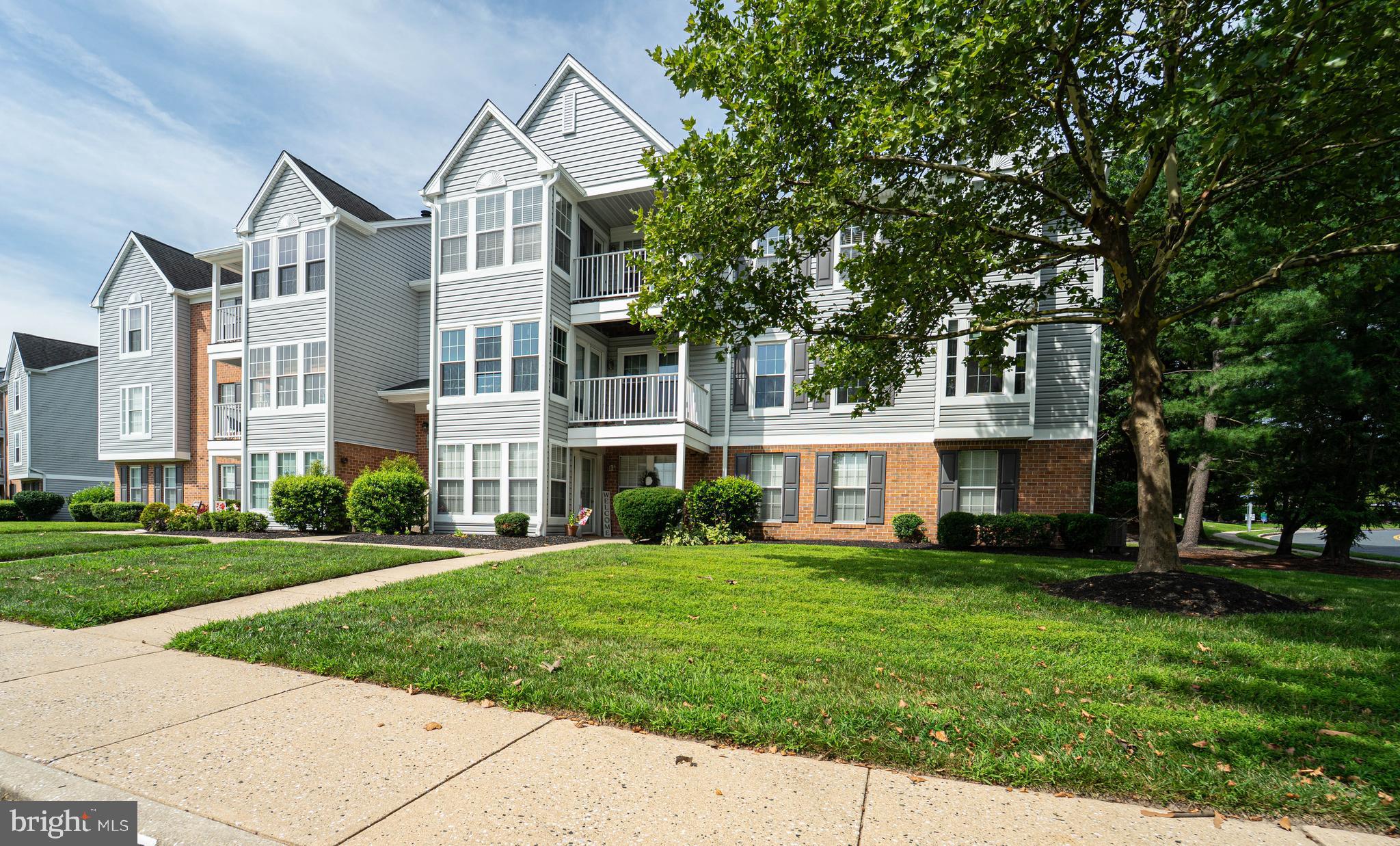 16 LAUREL PATH COURT 1