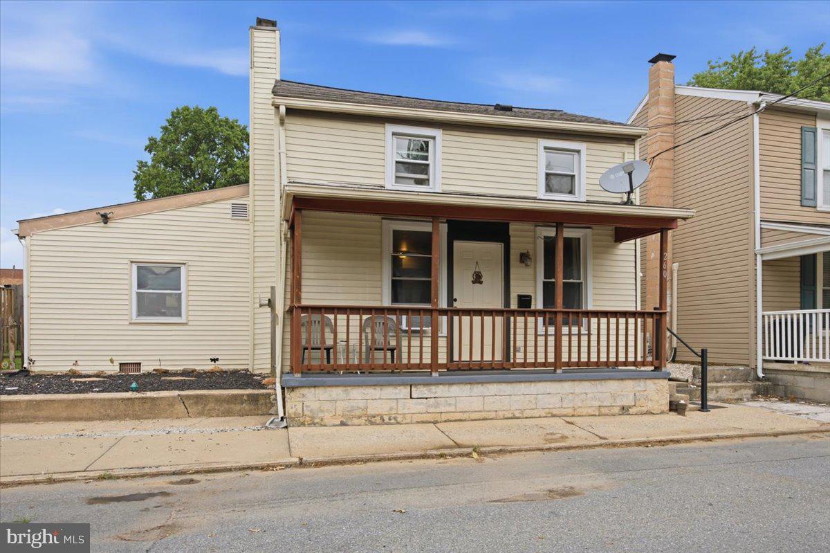 260 W WALNUT STREET