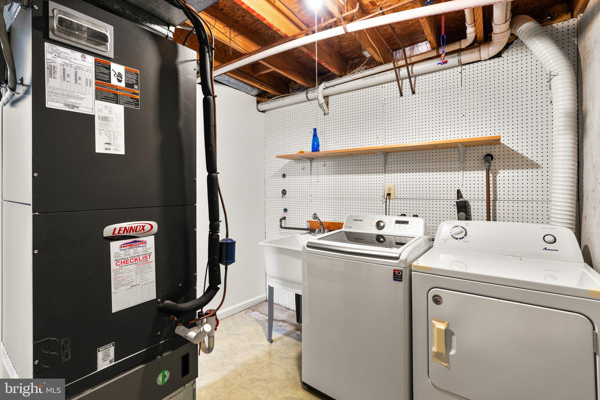 RICHARDSON MEWS - Residential