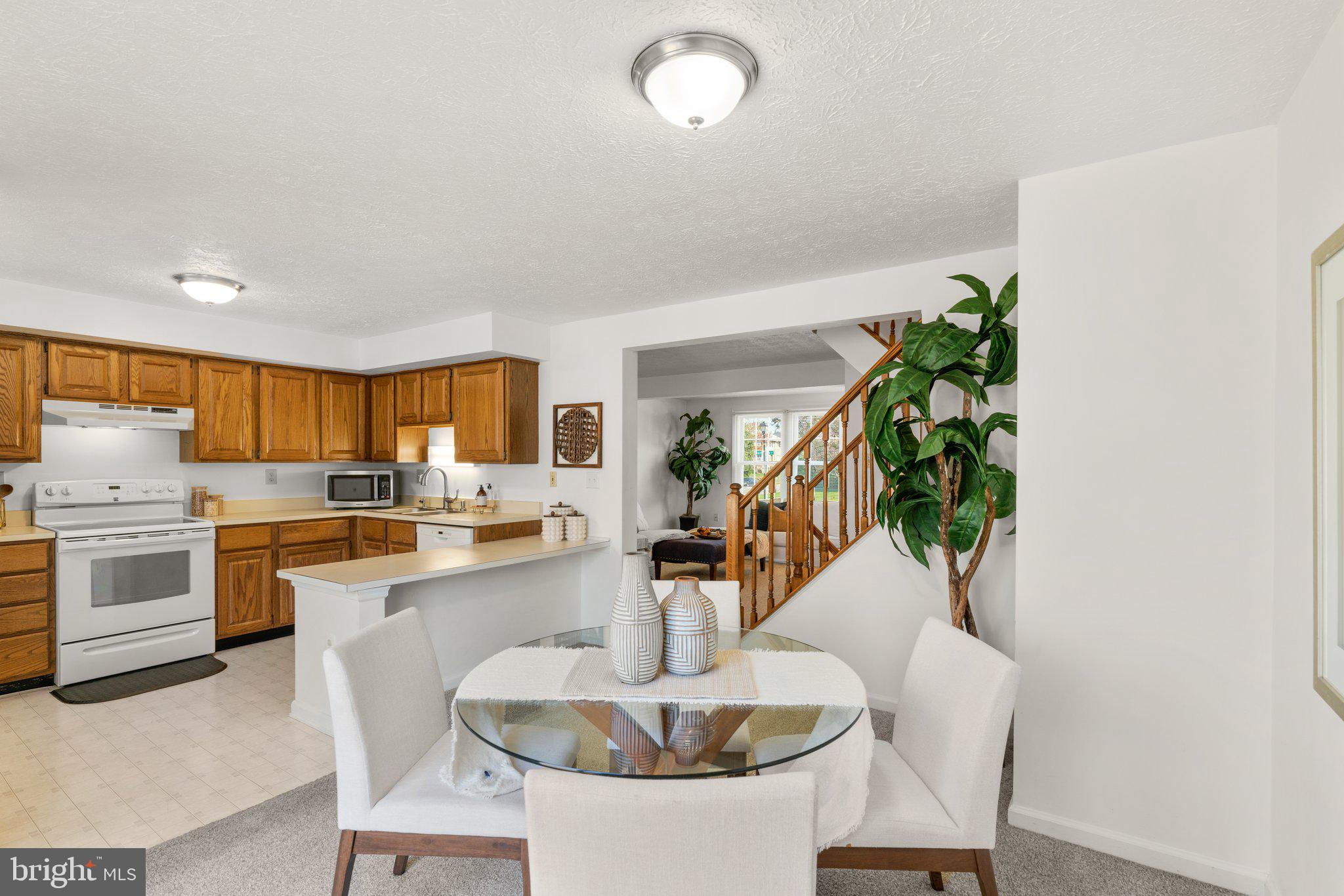 RICHARDSON MEWS - Residential