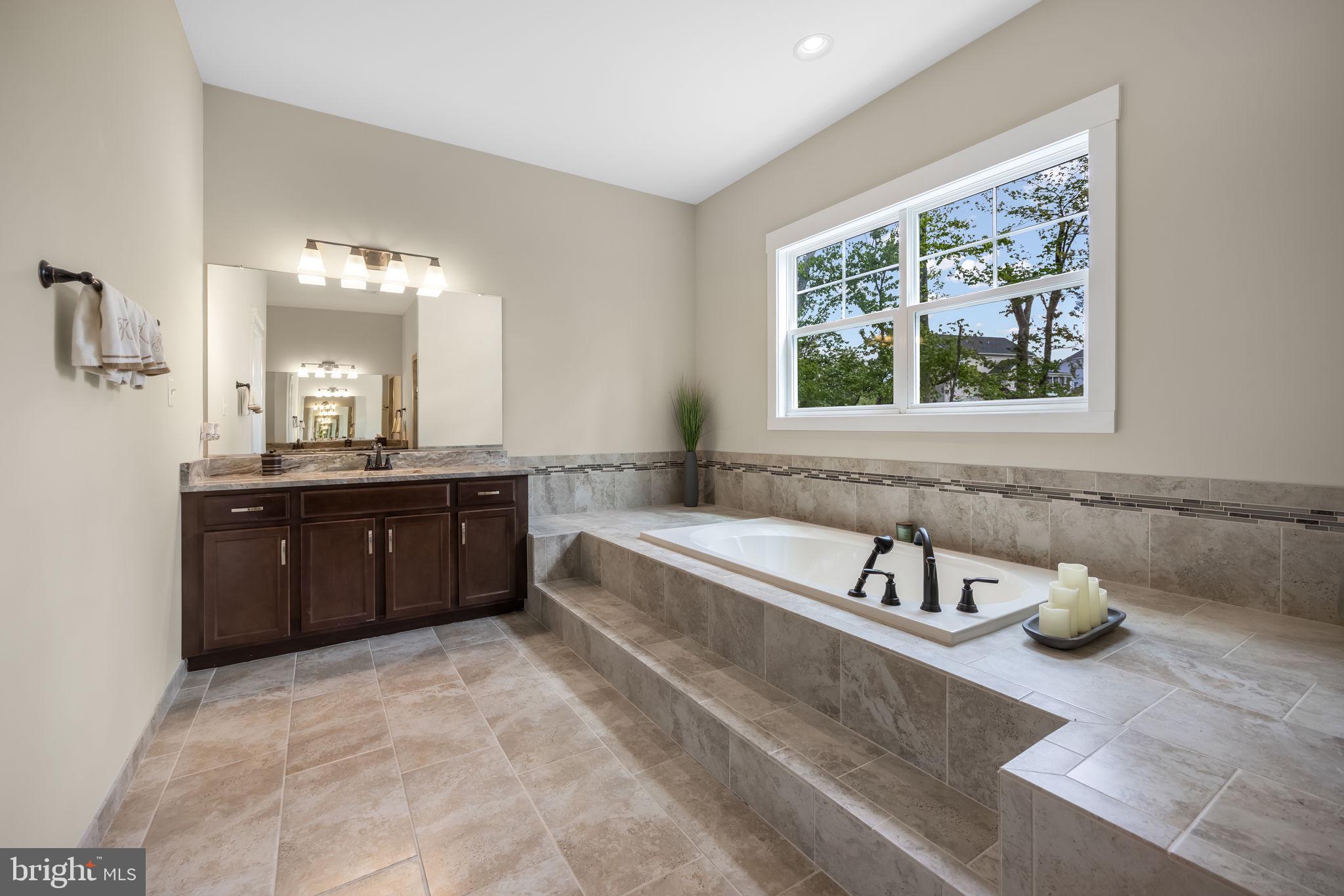 SULLIVAN ESTATES - Residential