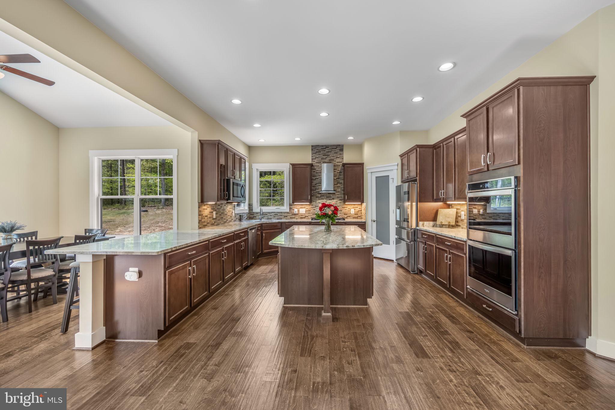 SULLIVAN ESTATES - Residential