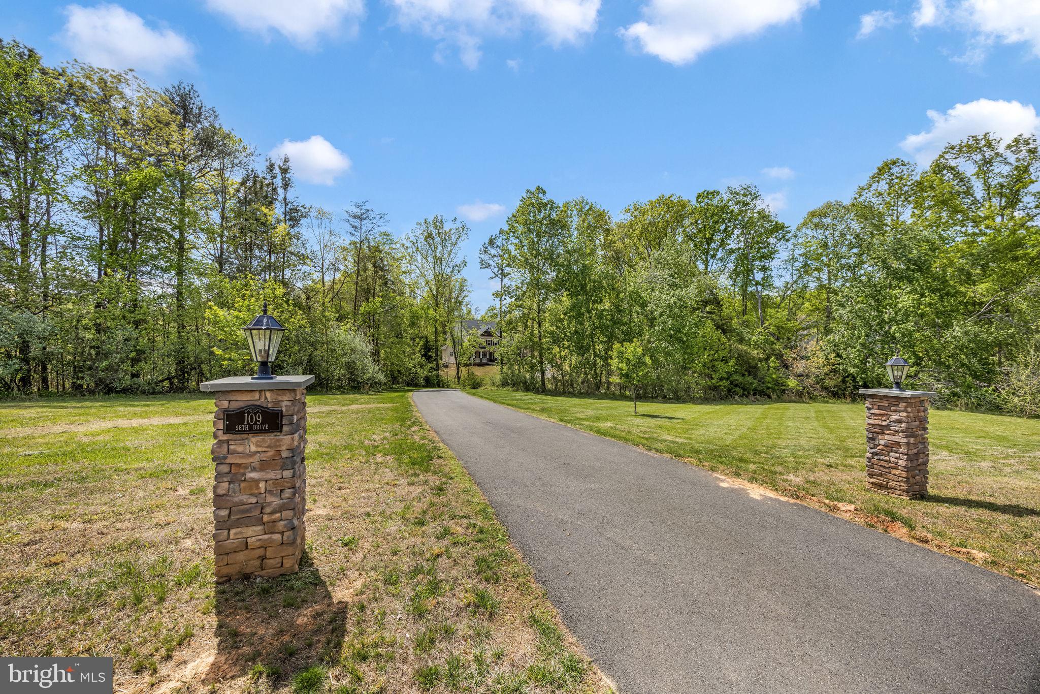 SULLIVAN ESTATES - Residential