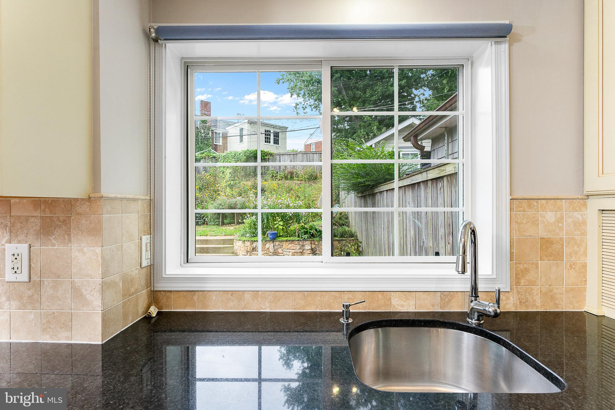 JEFFERSON MANOR - Residential Lease