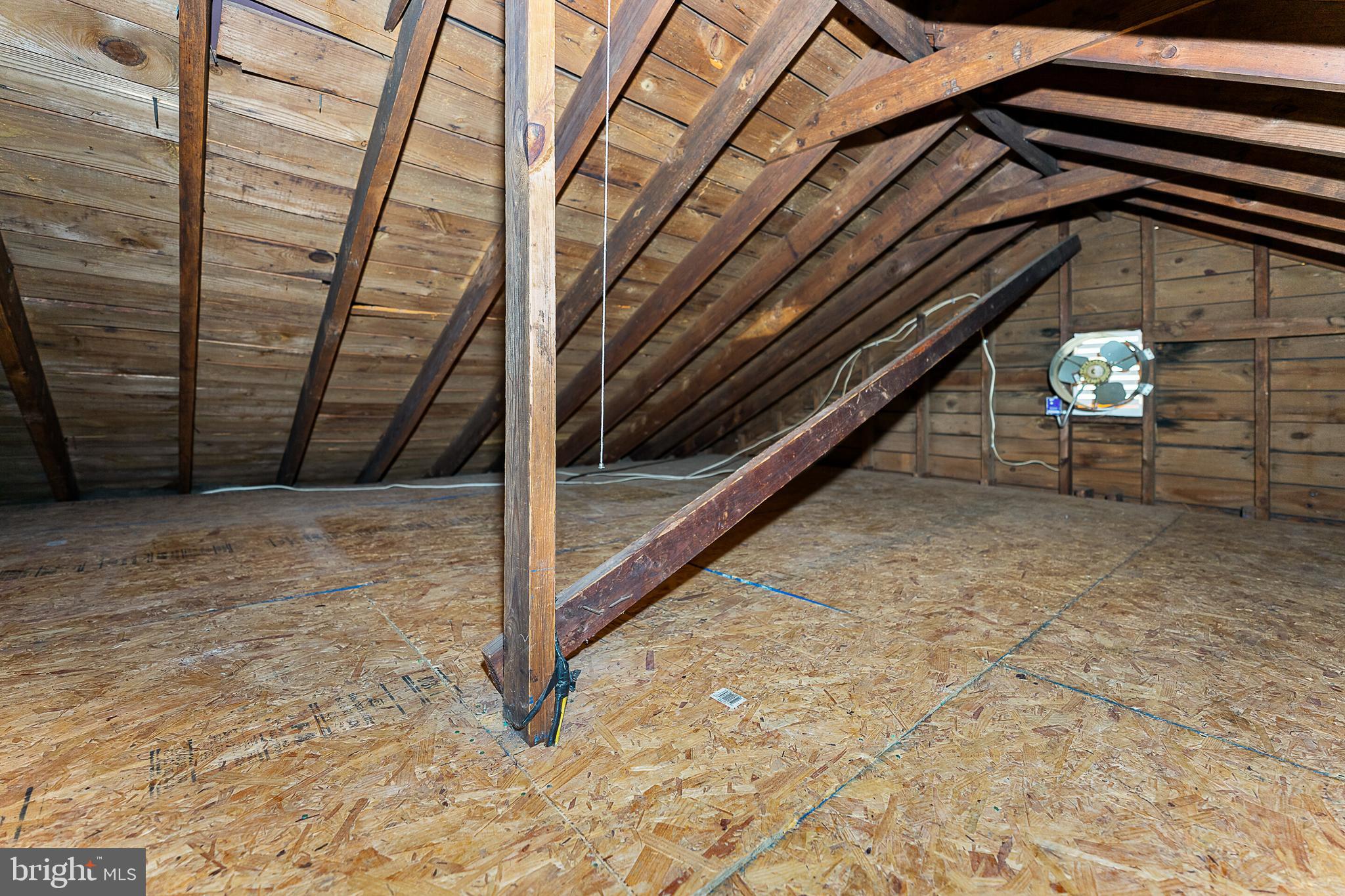 JEFFERSON MANOR - Residential Lease