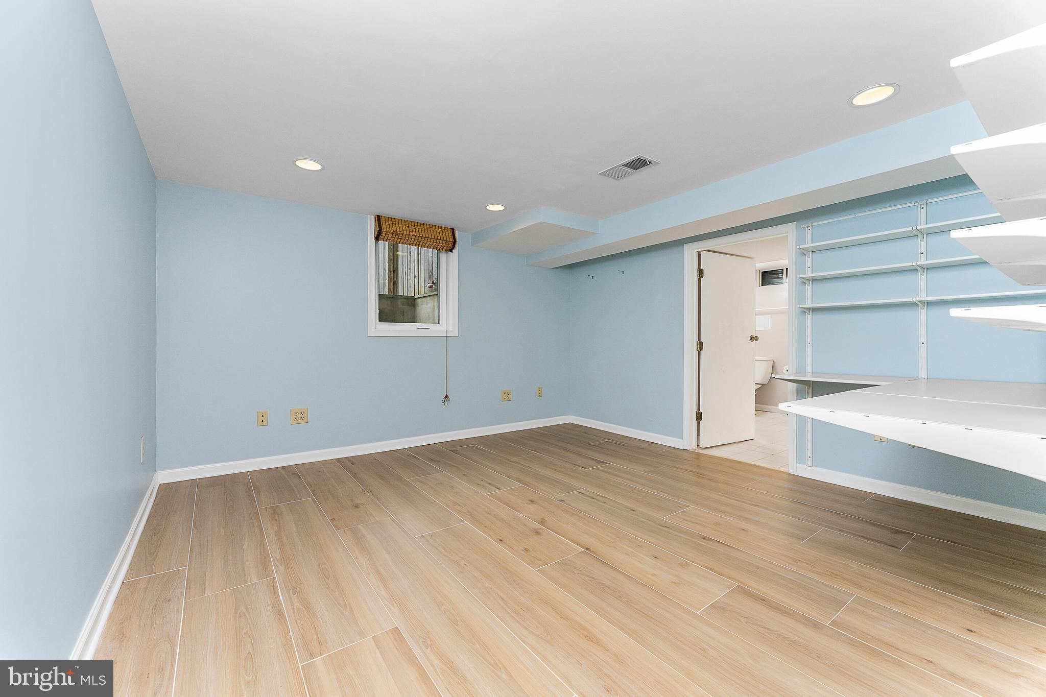 JEFFERSON MANOR - Residential Lease