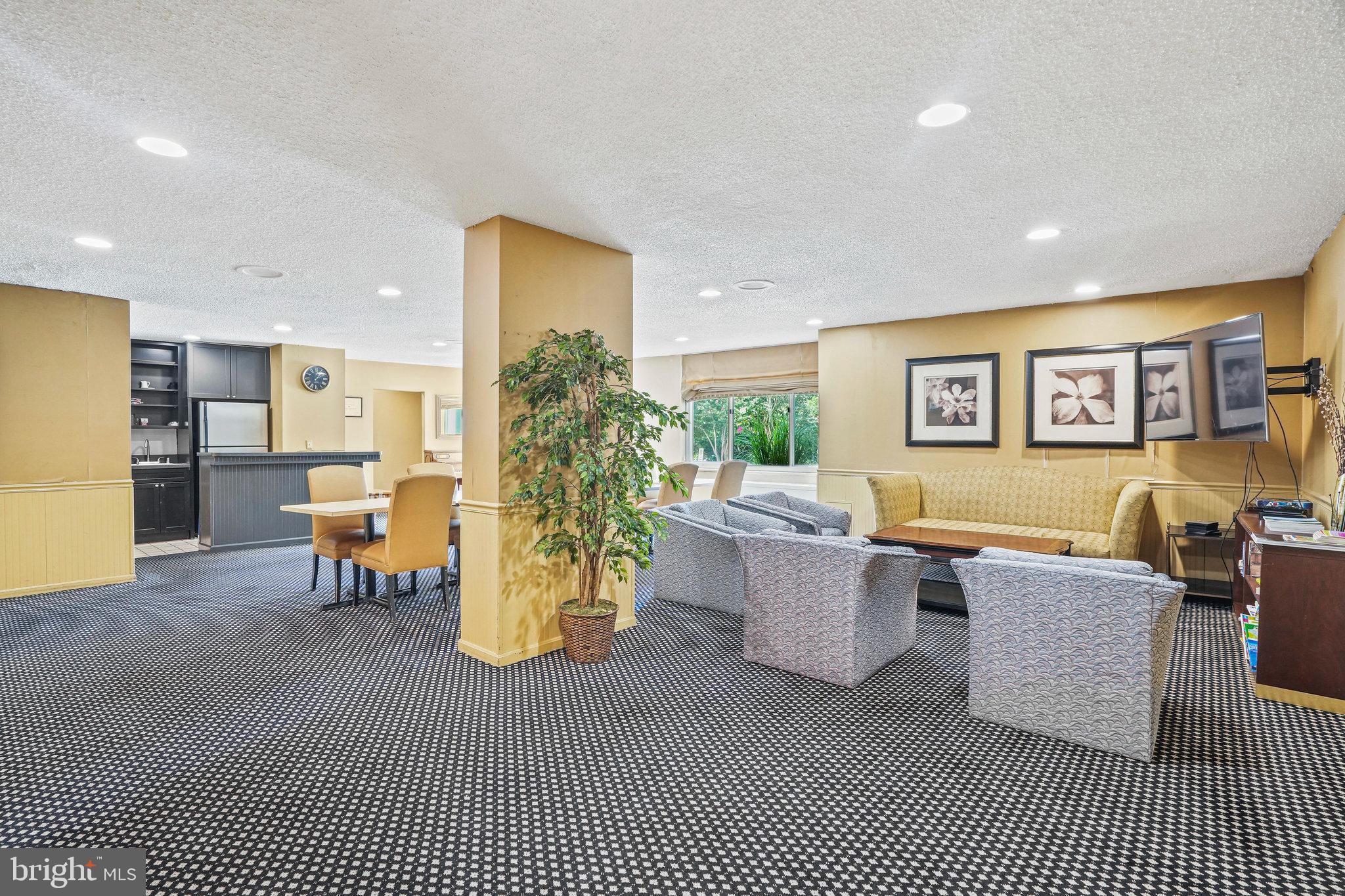 THE FORUM - Residential Lease