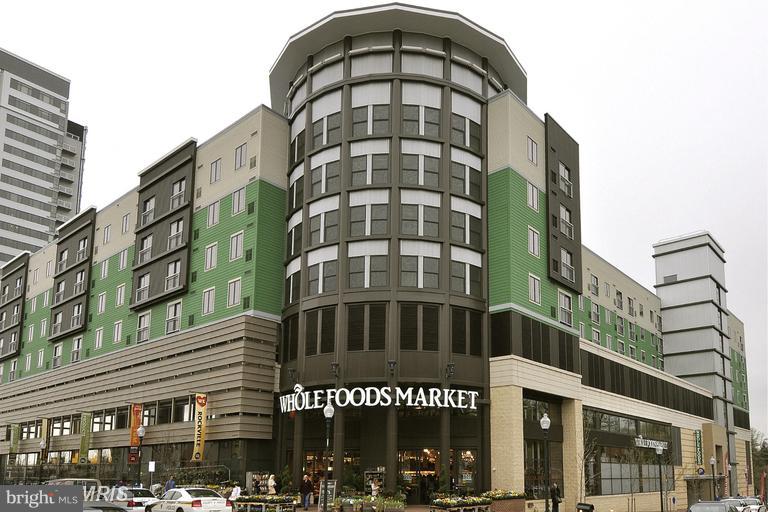 THE FORUM - Residential Lease