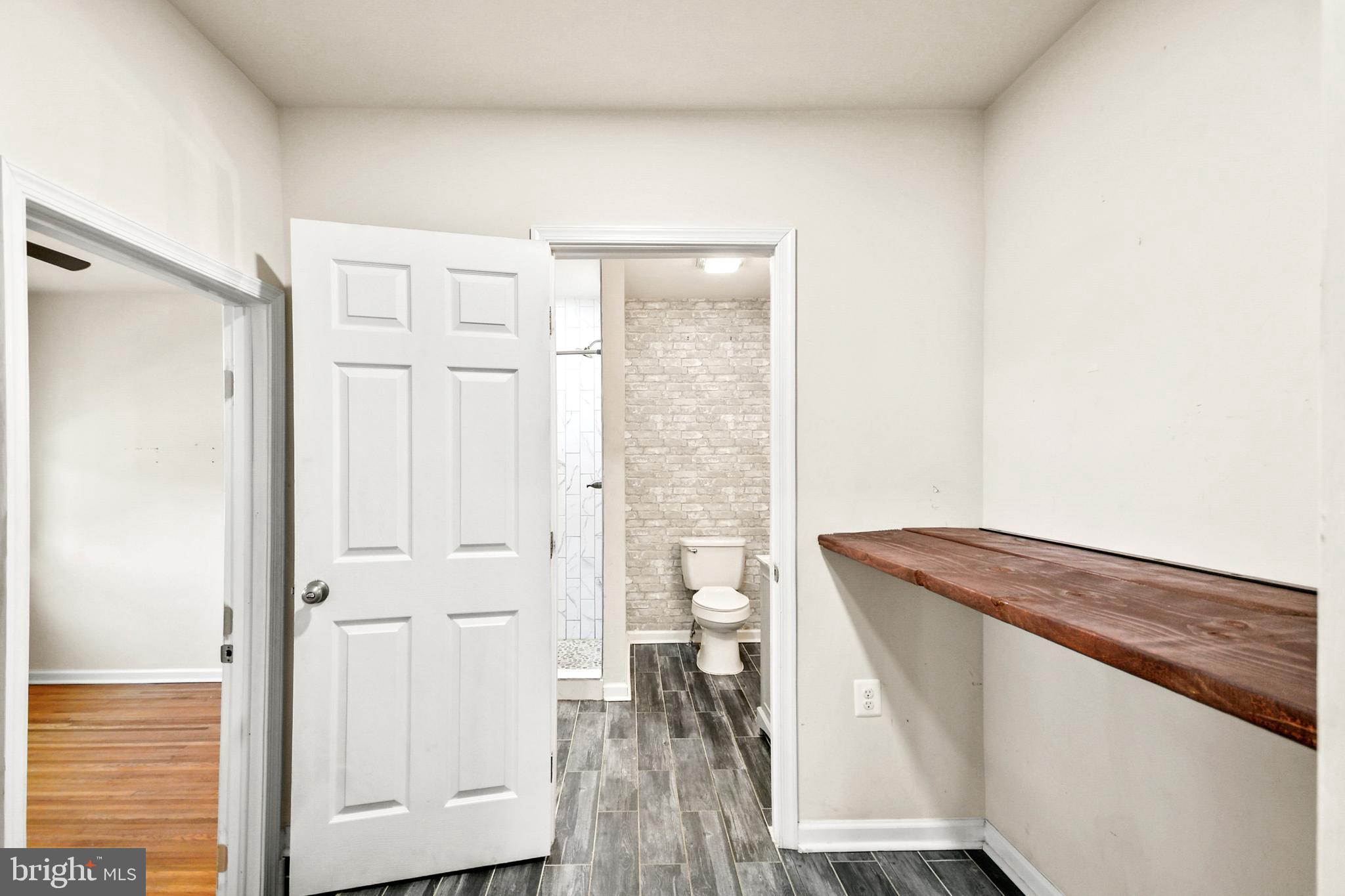 MYERSVILLE - Residential