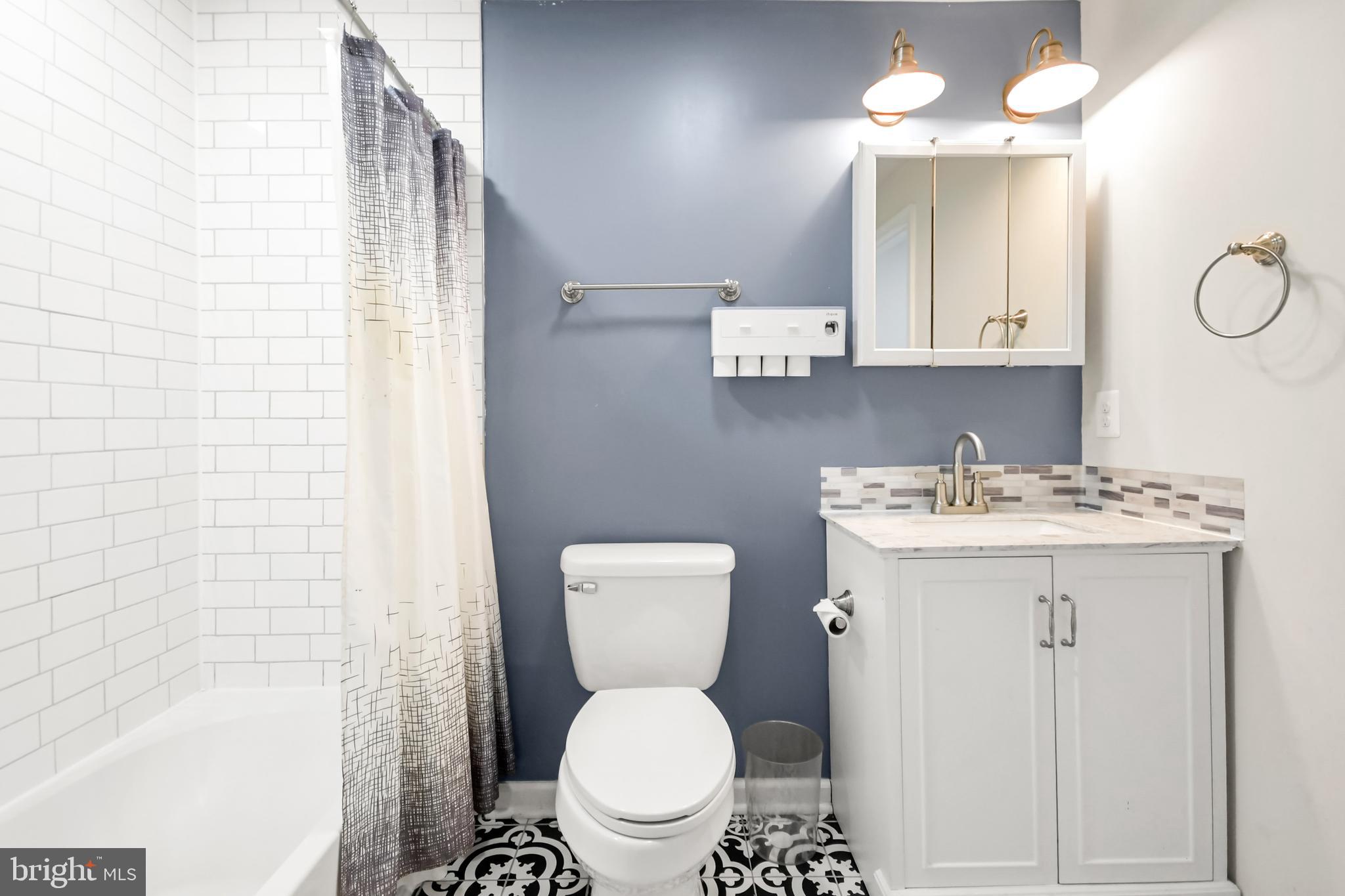 MYERSVILLE - Residential