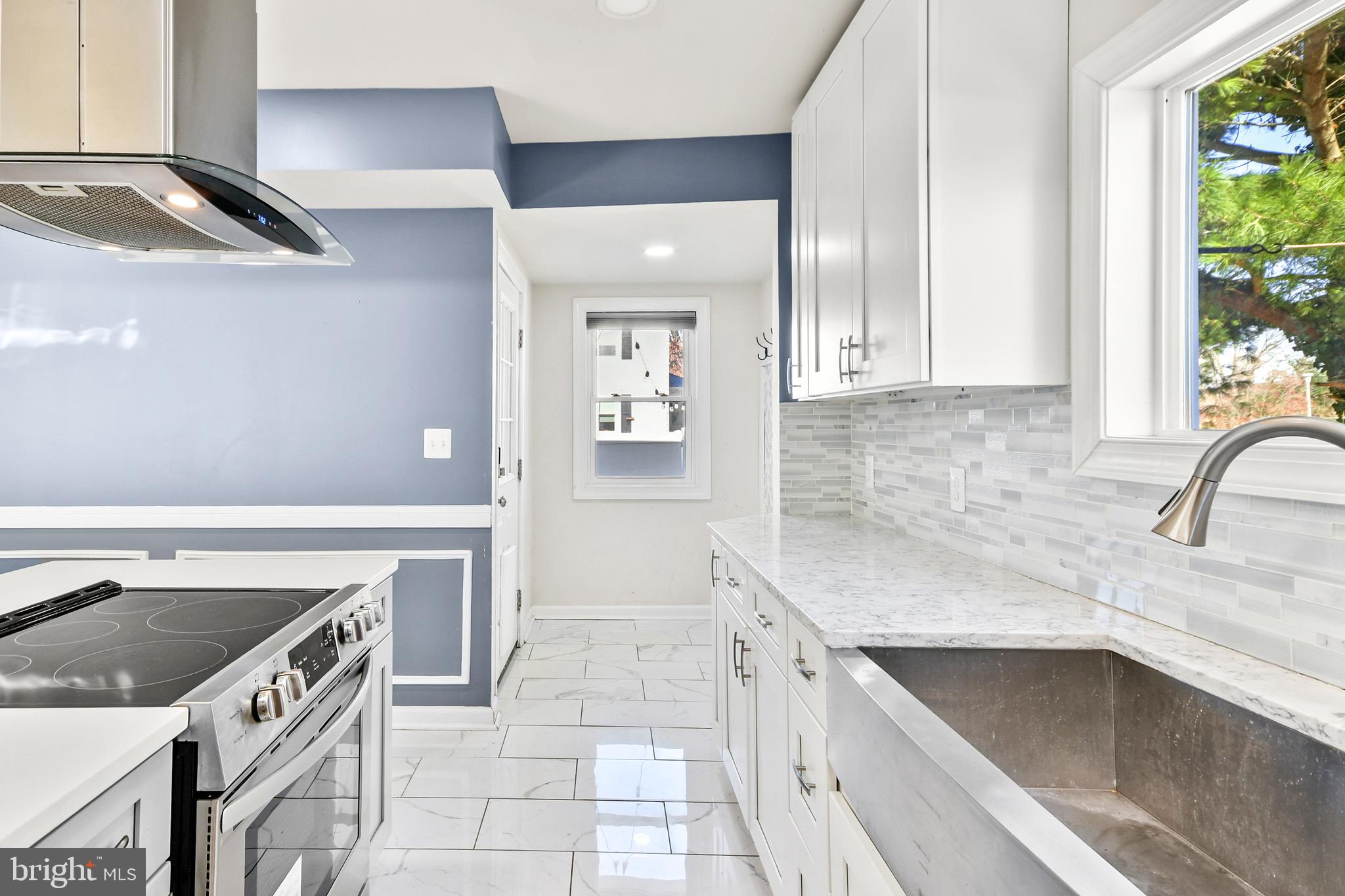 MYERSVILLE - Residential