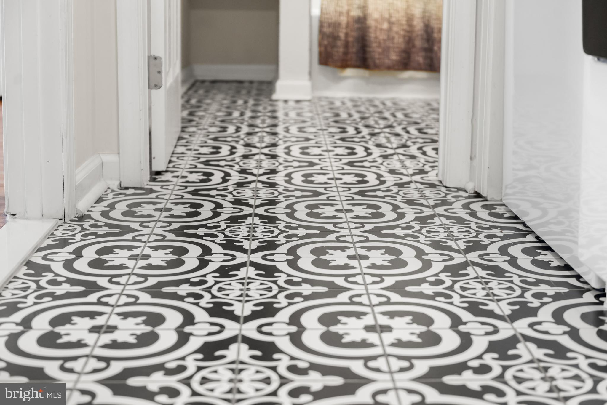 MYERSVILLE - Residential