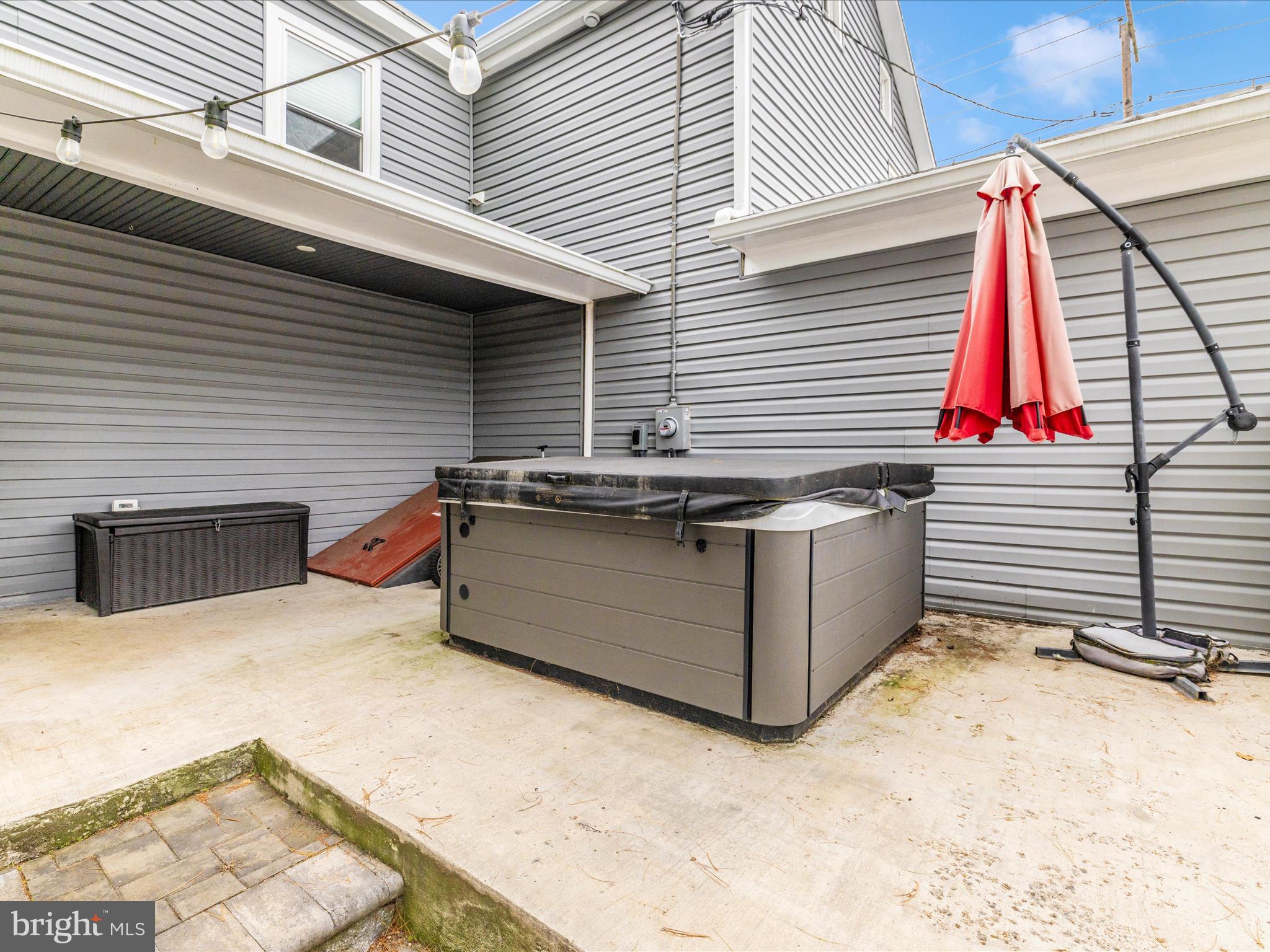 MYERSVILLE - Residential