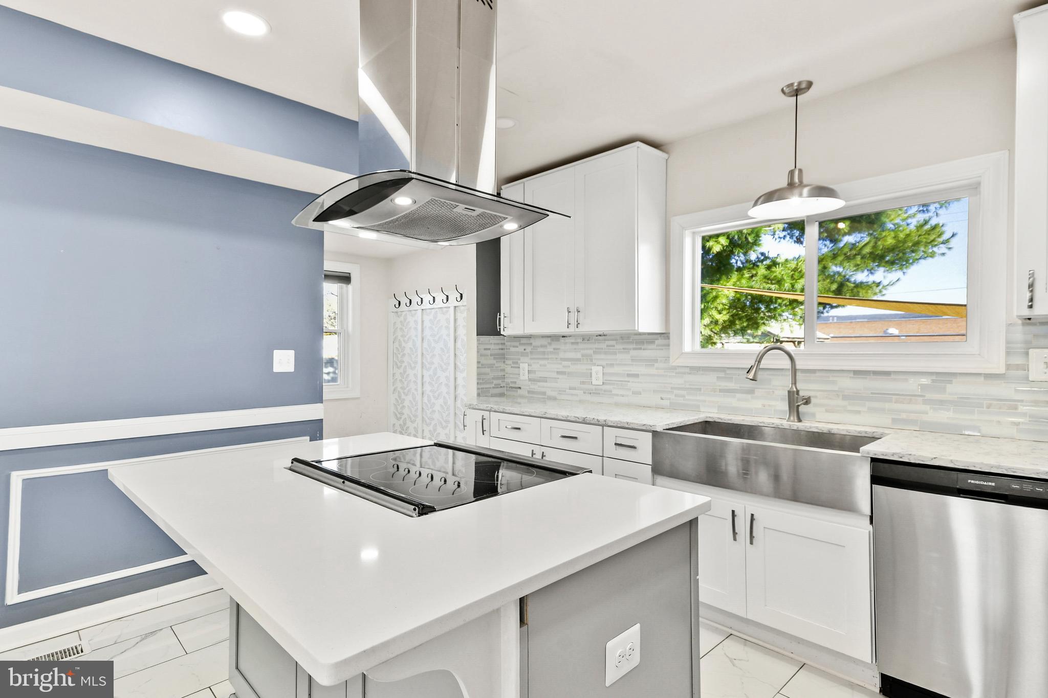 MYERSVILLE - Residential