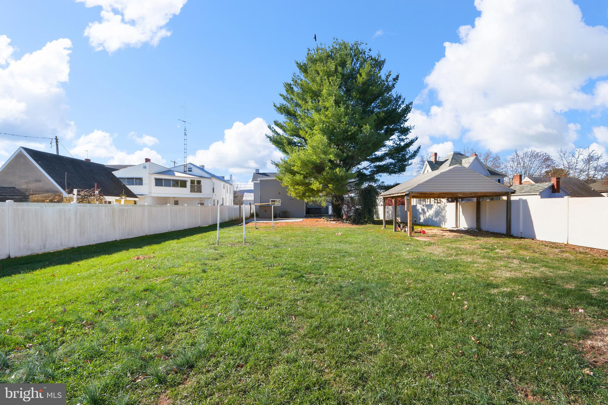 MYERSVILLE - Residential