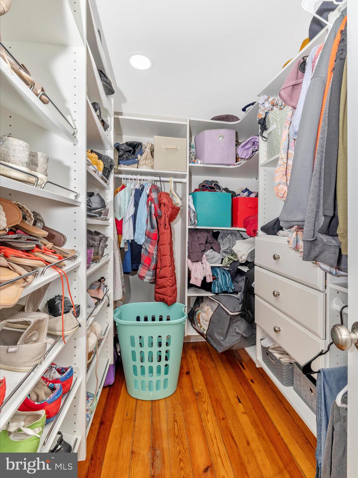 MYERSVILLE - Residential