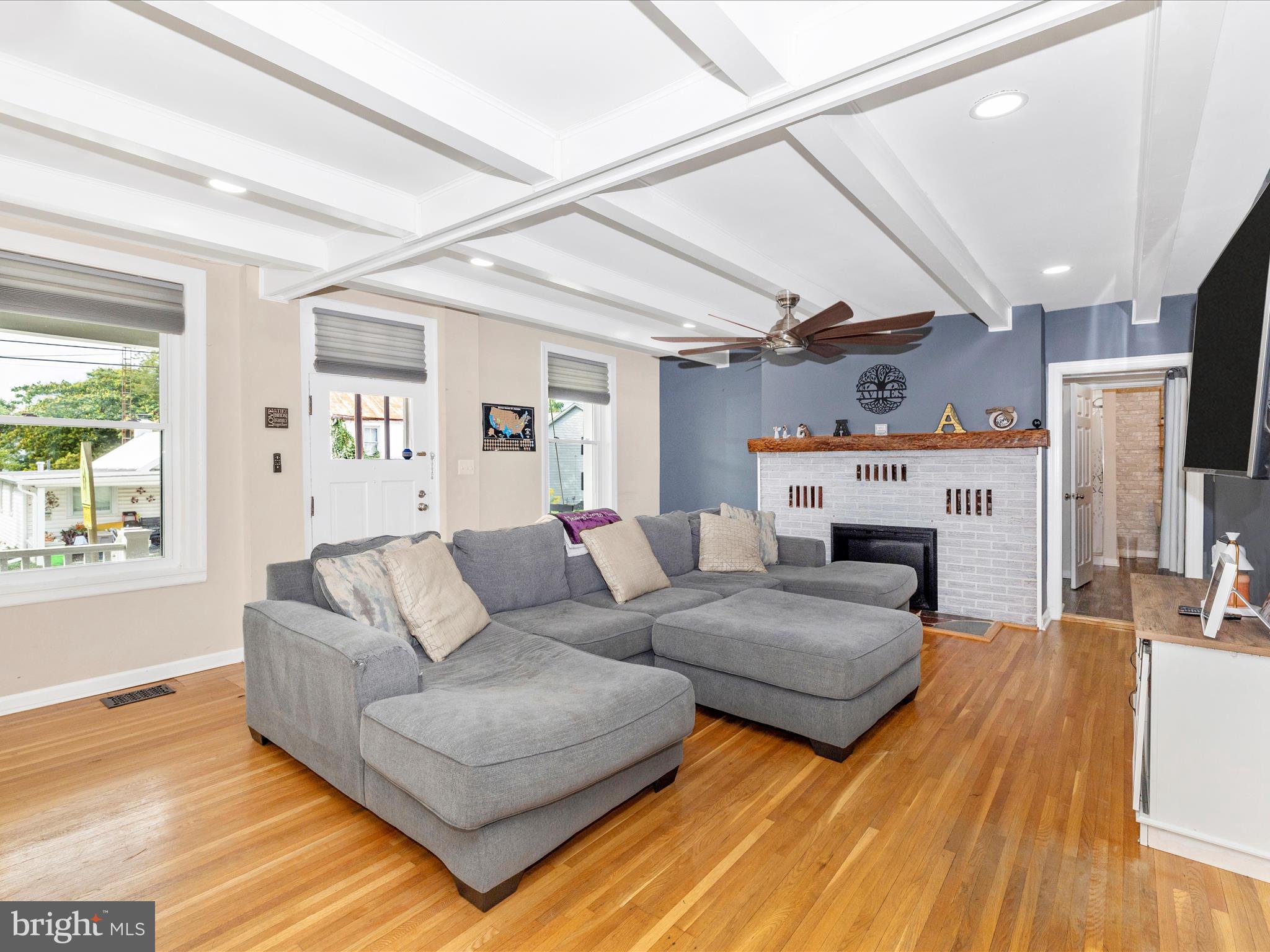 MYERSVILLE - Residential