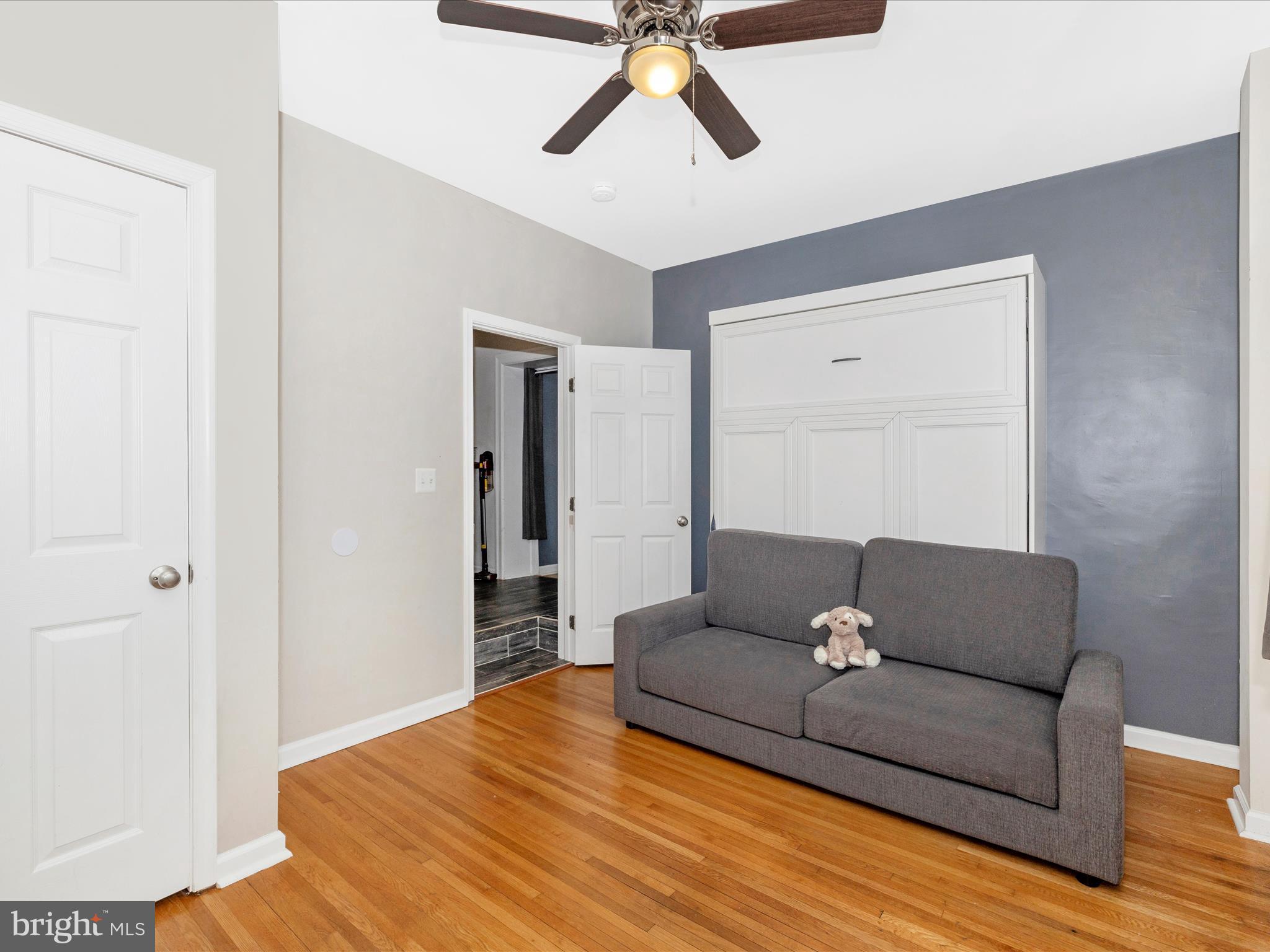 MYERSVILLE - Residential