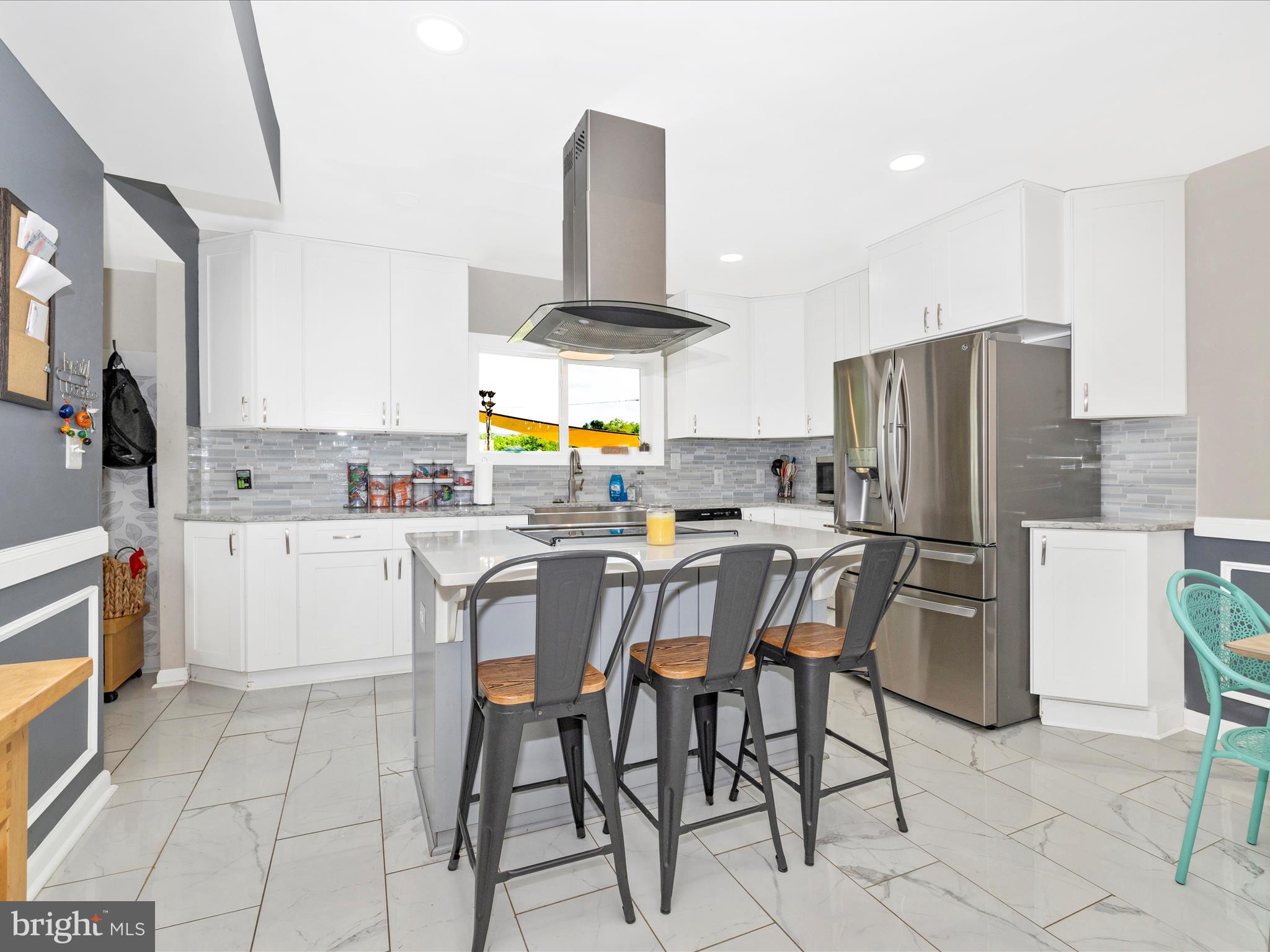 MYERSVILLE - Residential