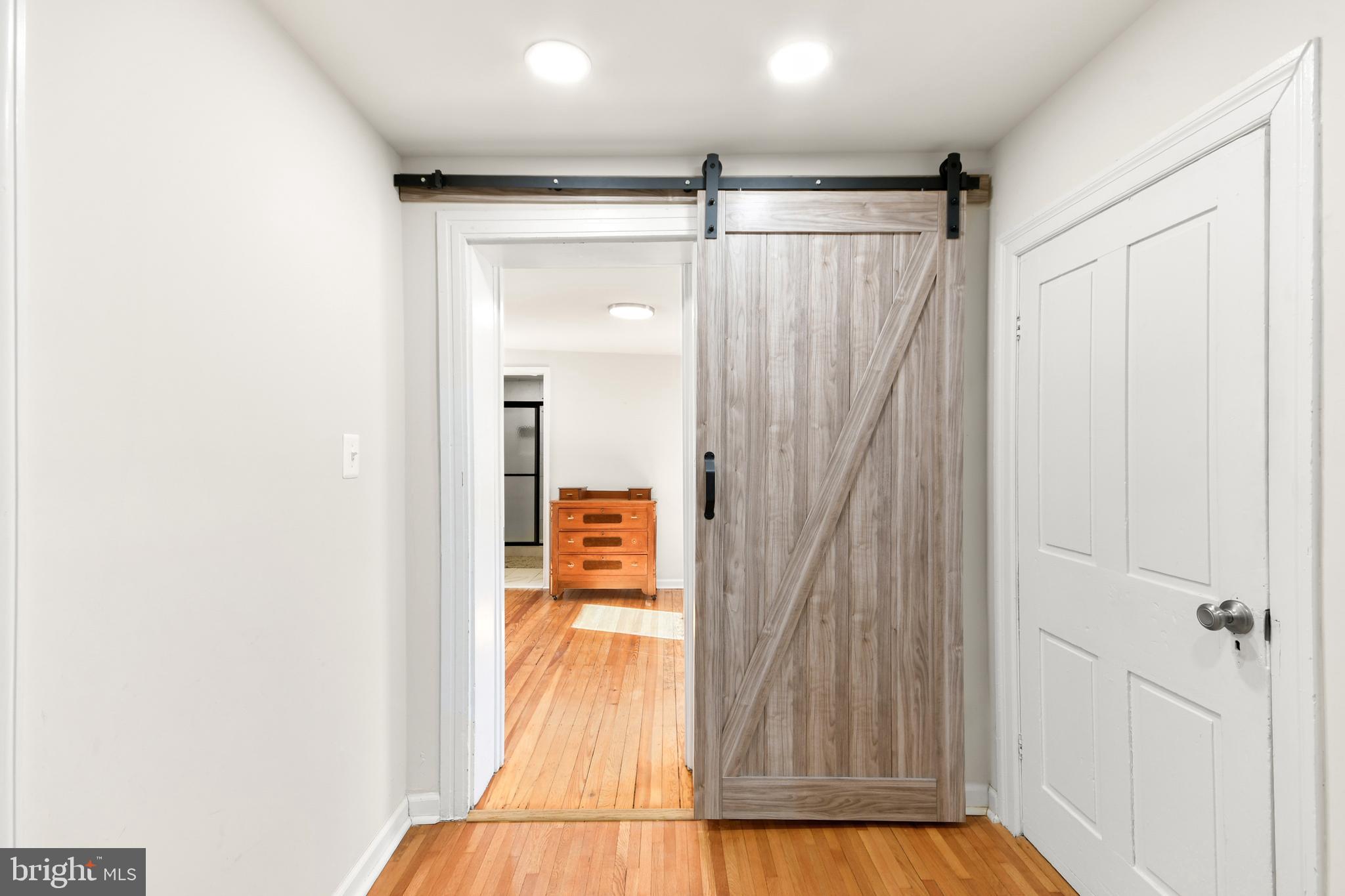 MYERSVILLE - Residential