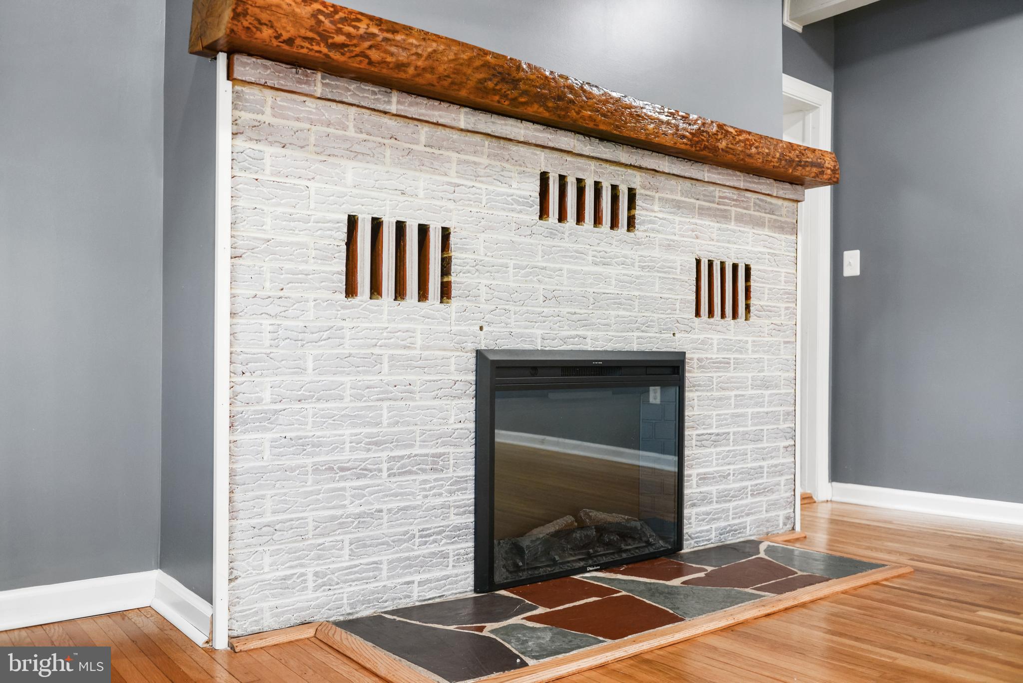 MYERSVILLE - Residential