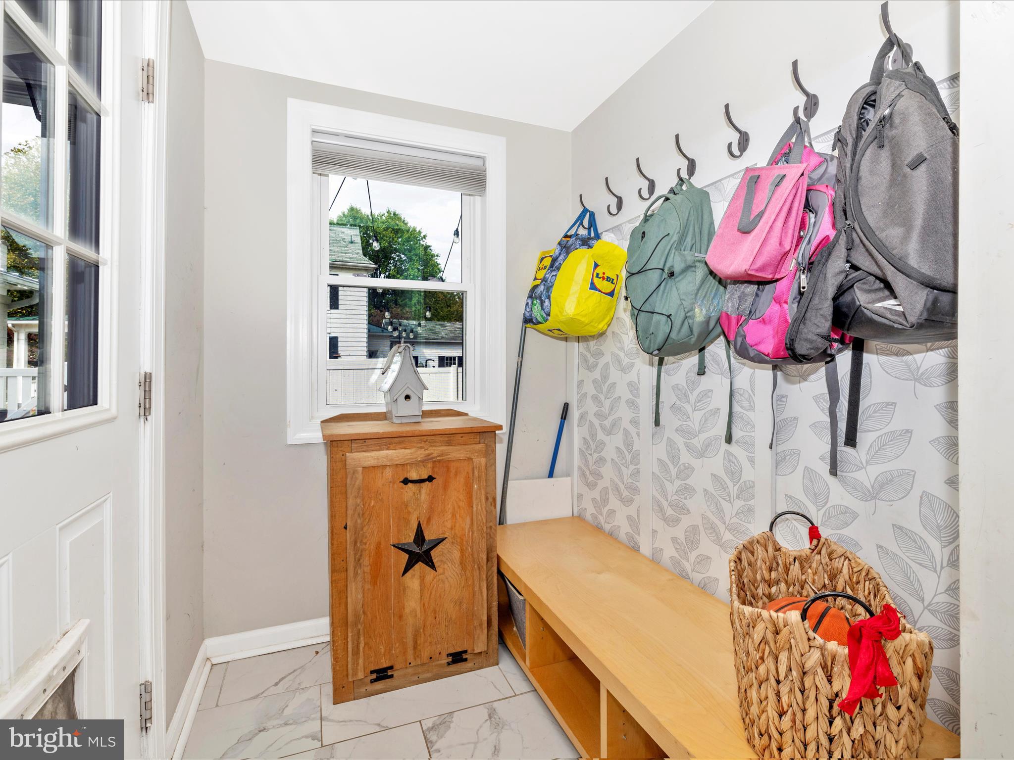 MYERSVILLE - Residential