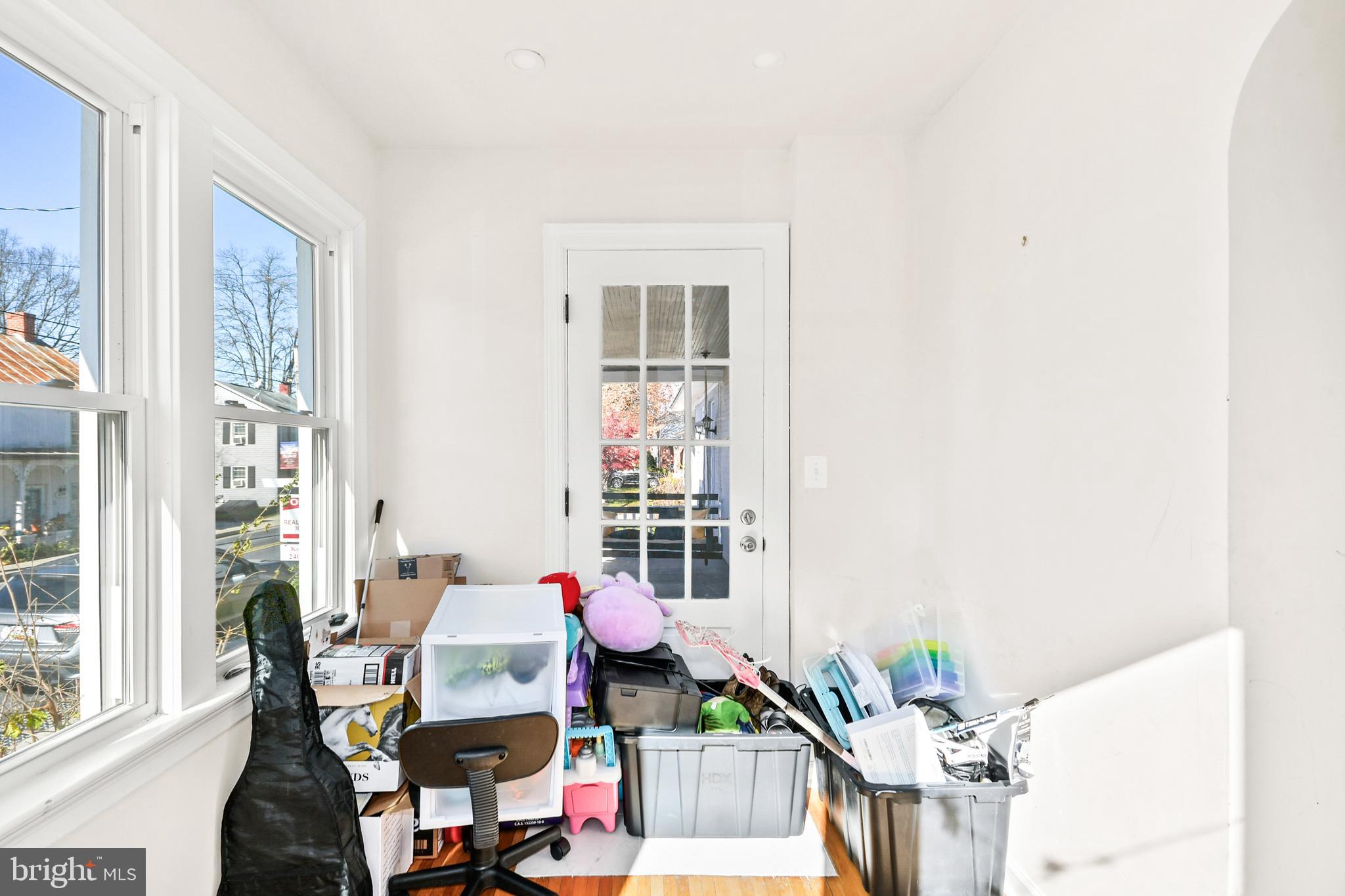 MYERSVILLE - Residential