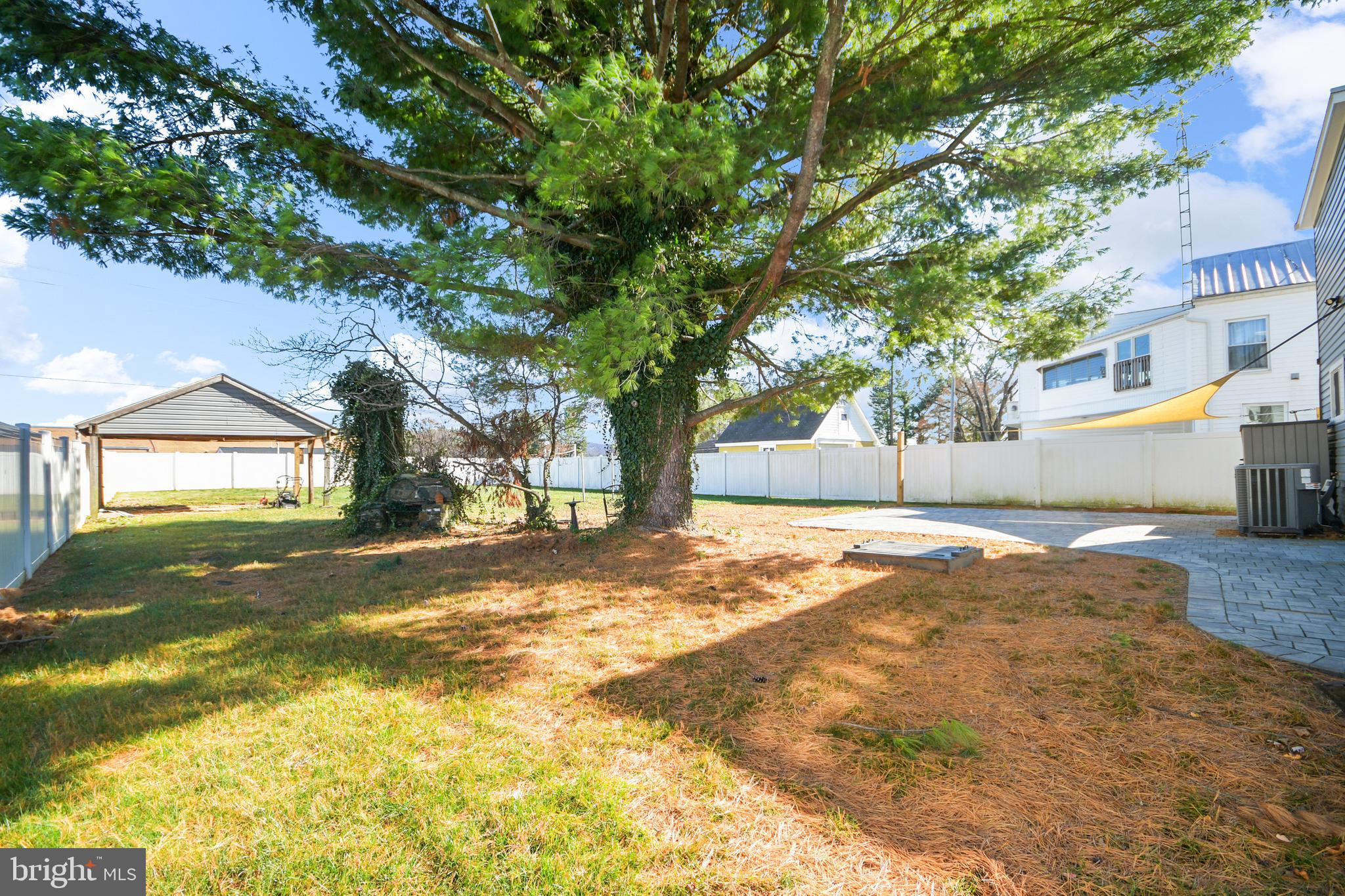 MYERSVILLE - Residential