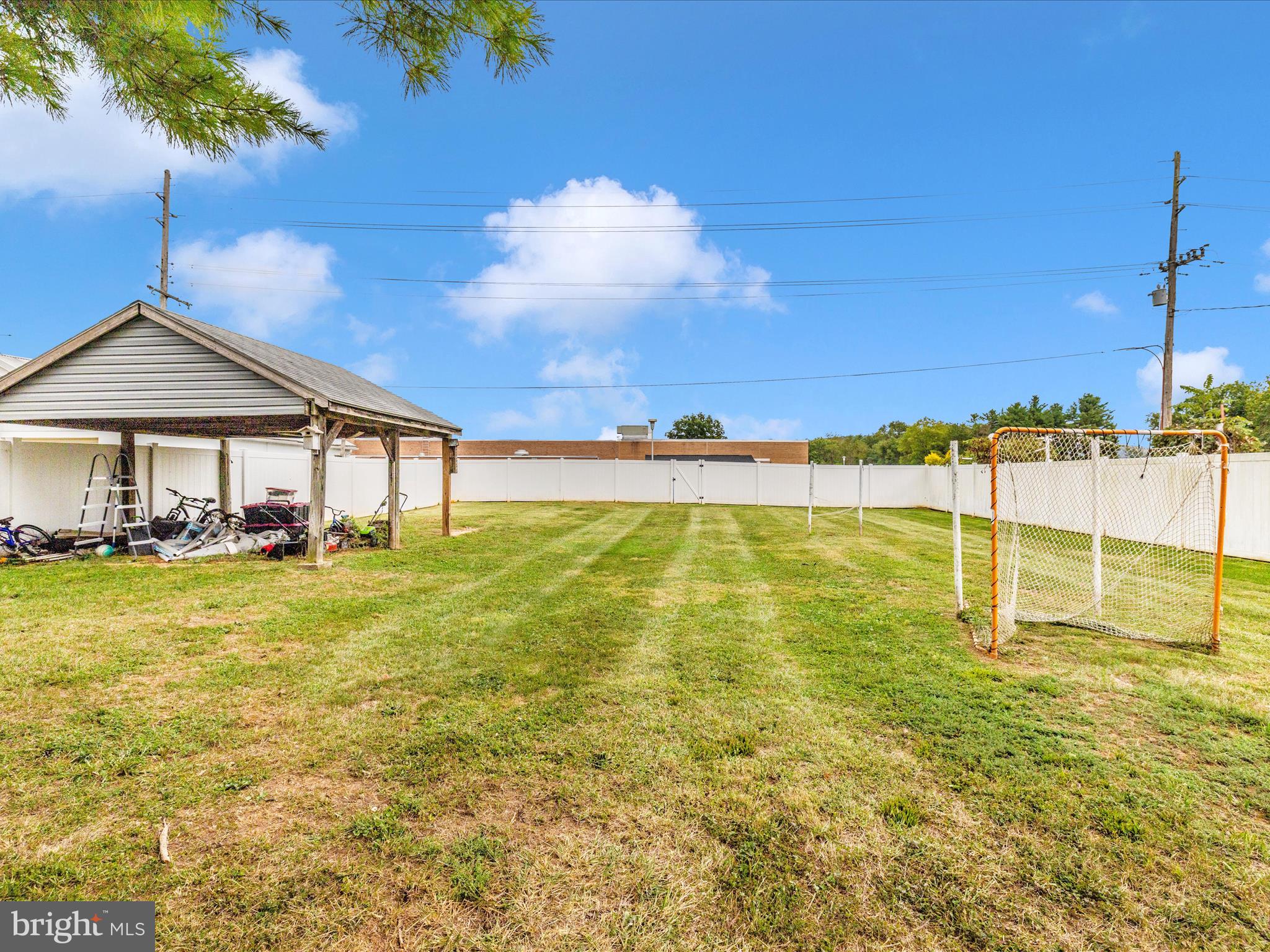 MYERSVILLE - Residential