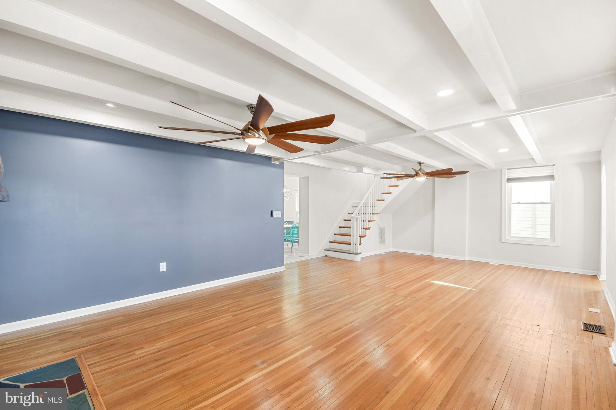 MYERSVILLE - Residential