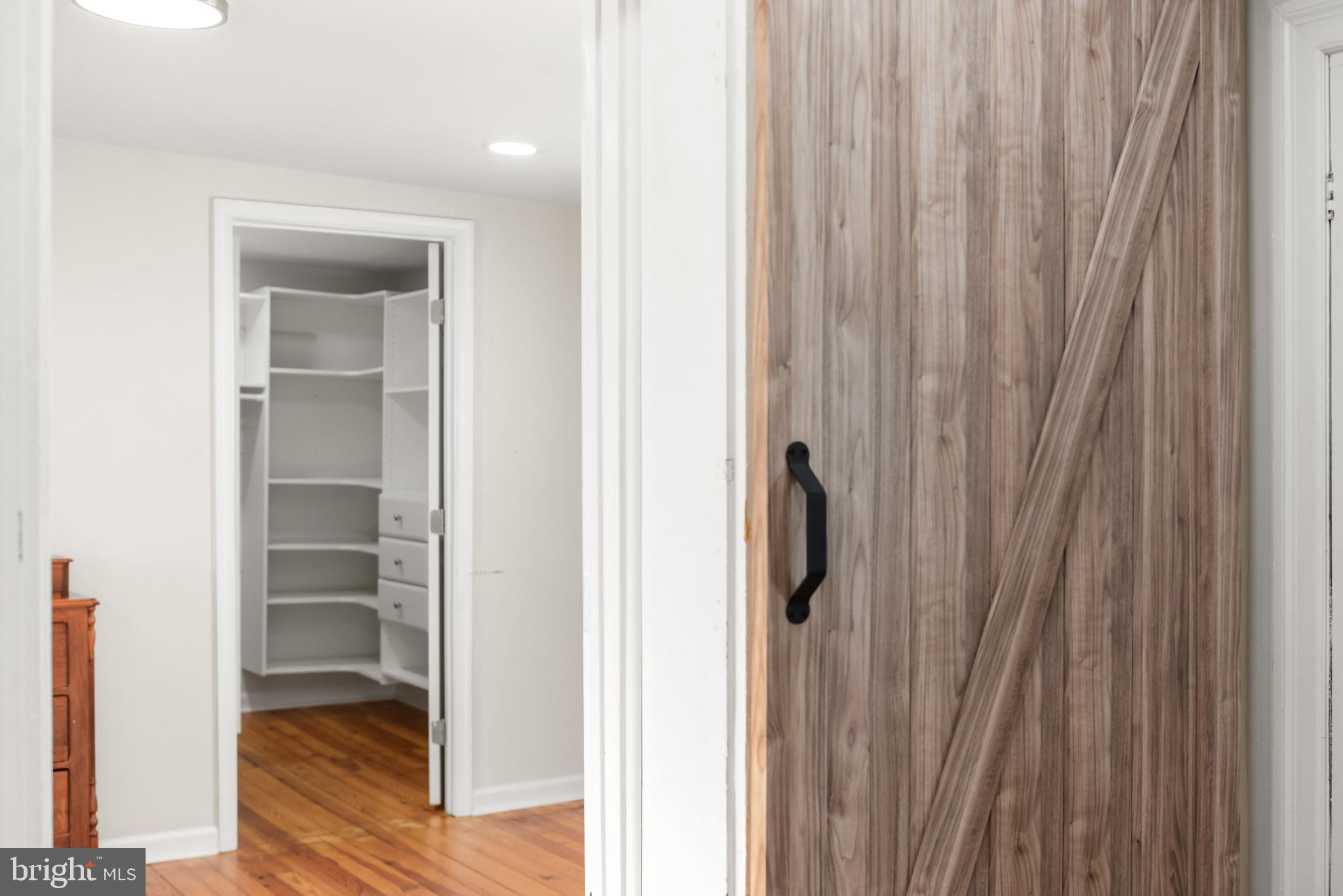 MYERSVILLE - Residential