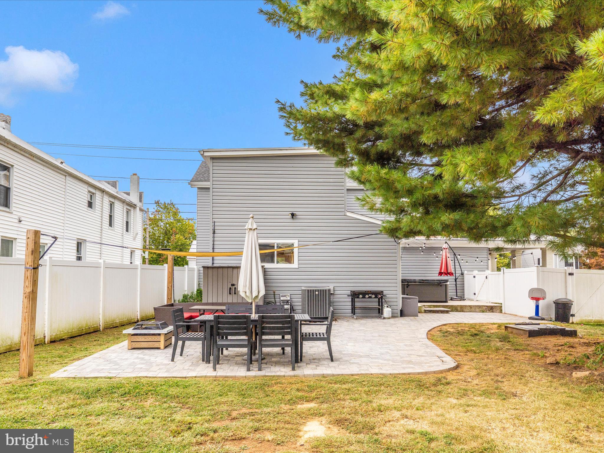 MYERSVILLE - Residential