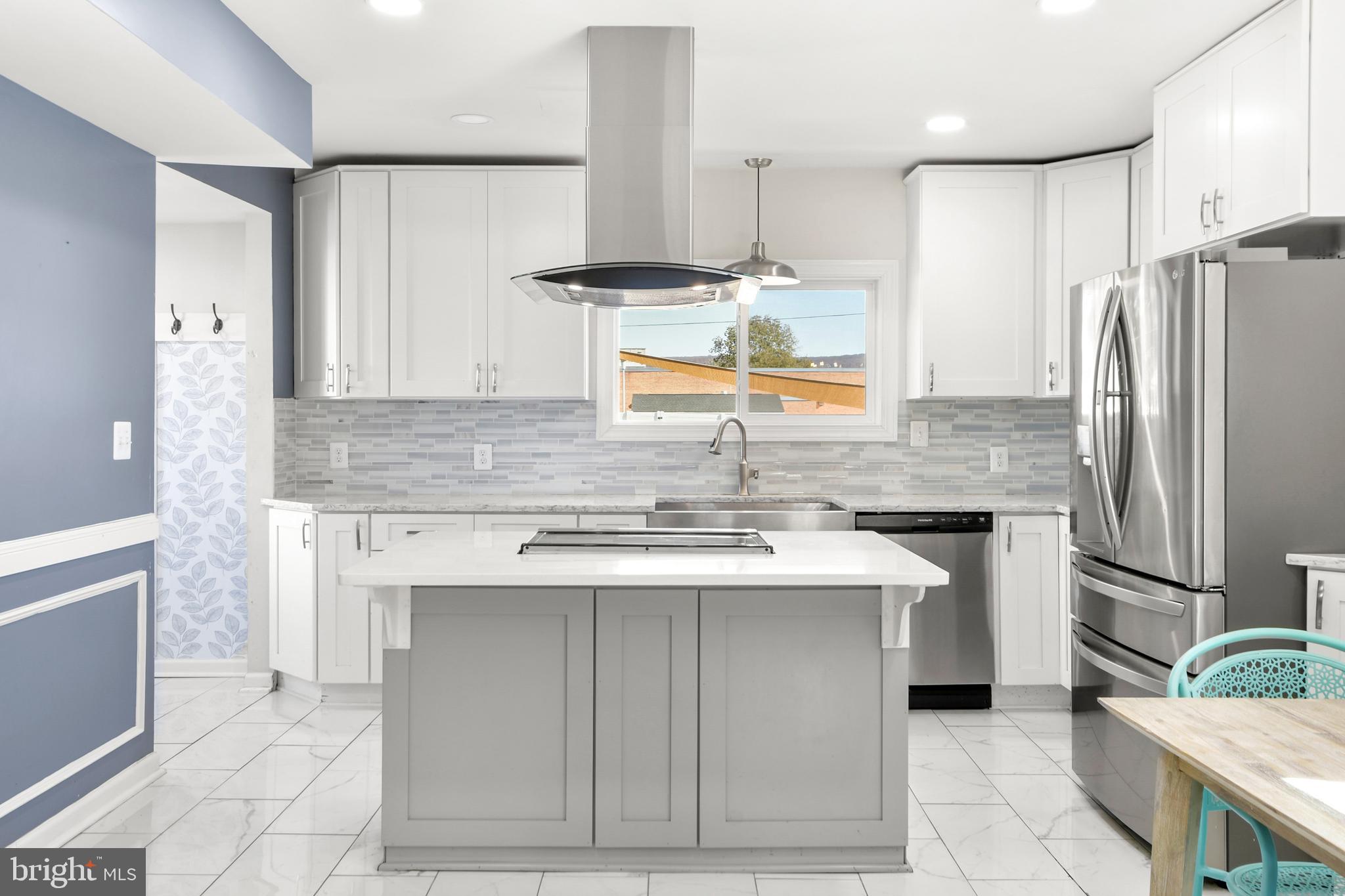 MYERSVILLE - Residential