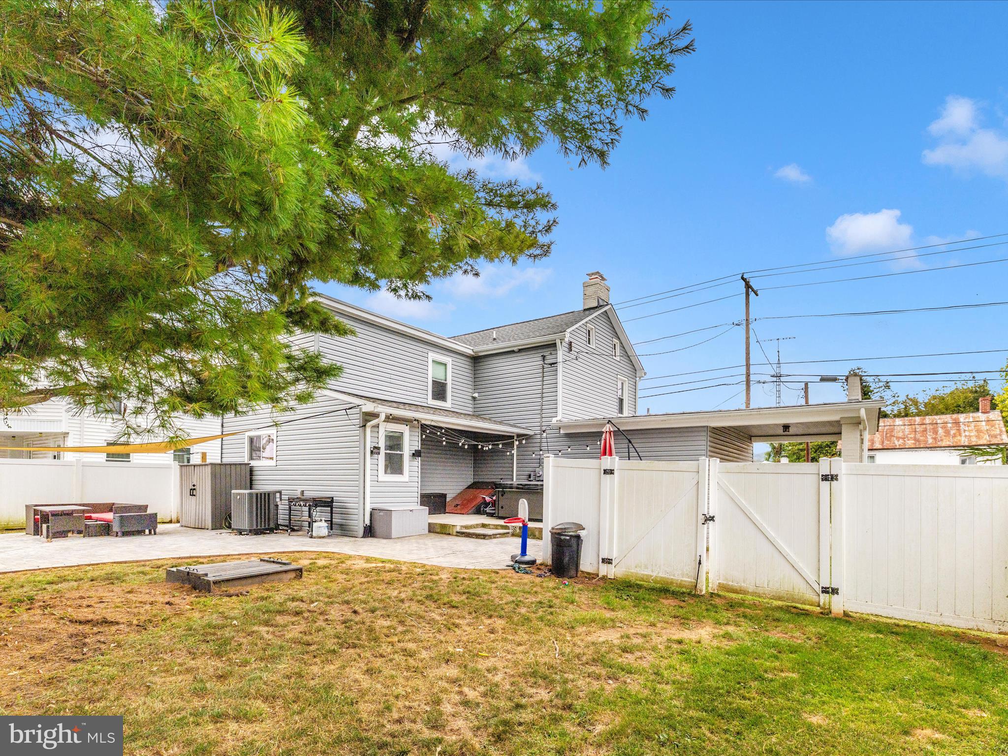 MYERSVILLE - Residential