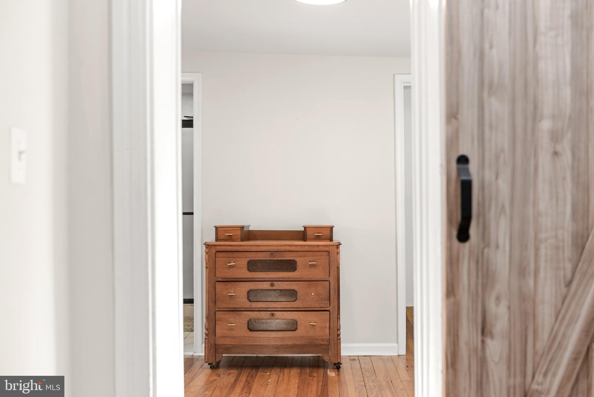 MYERSVILLE - Residential