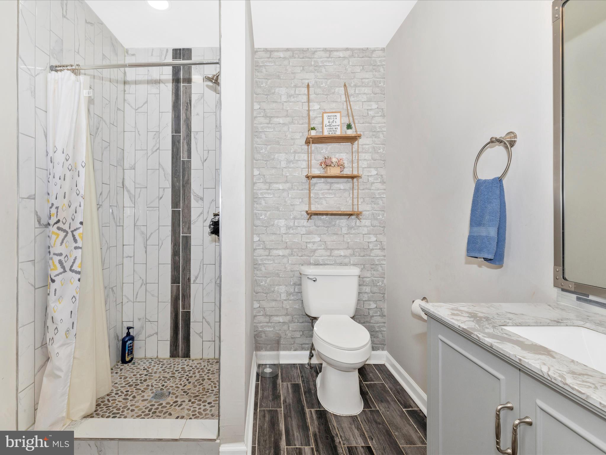 MYERSVILLE - Residential