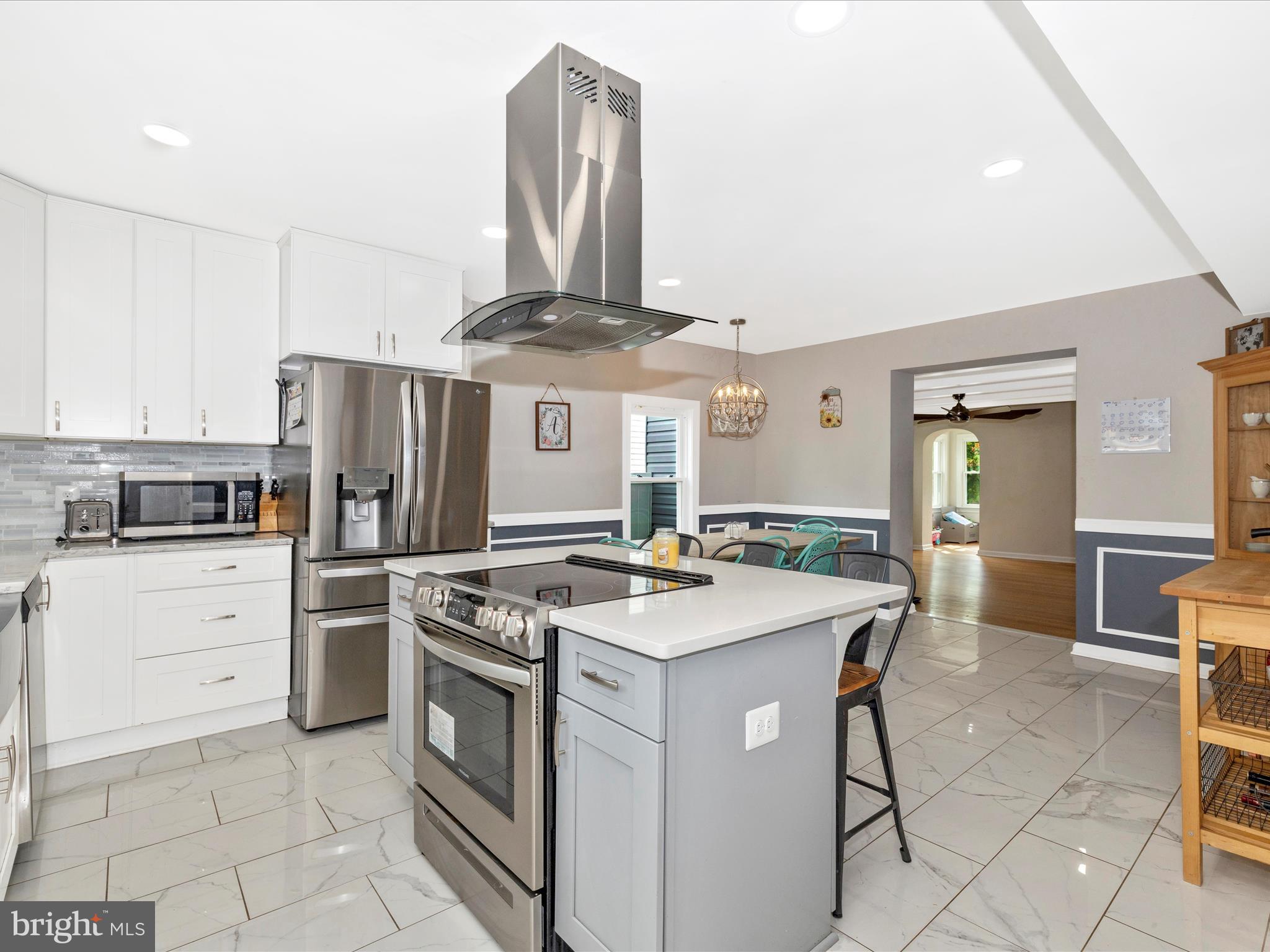 MYERSVILLE - Residential