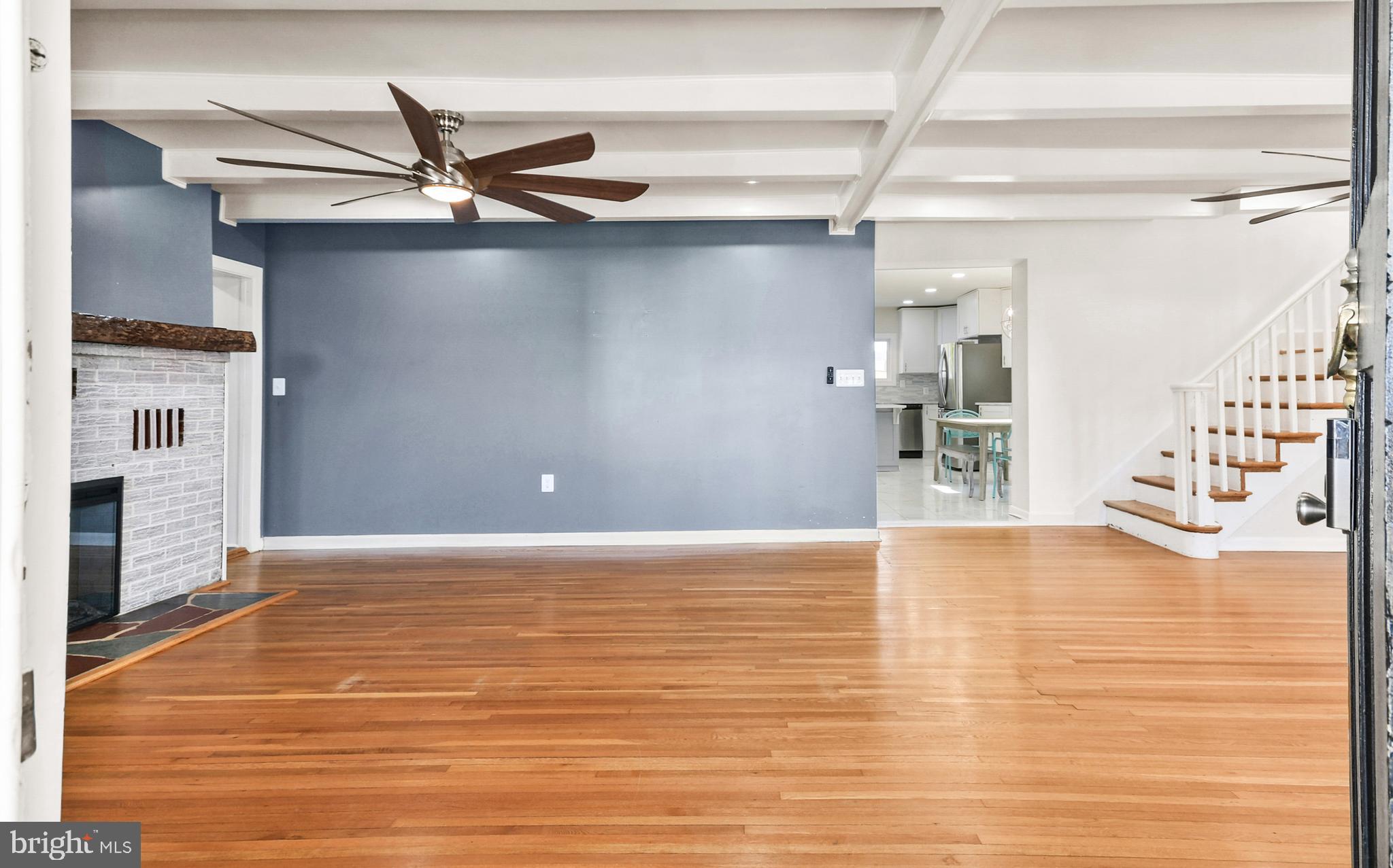 MYERSVILLE - Residential