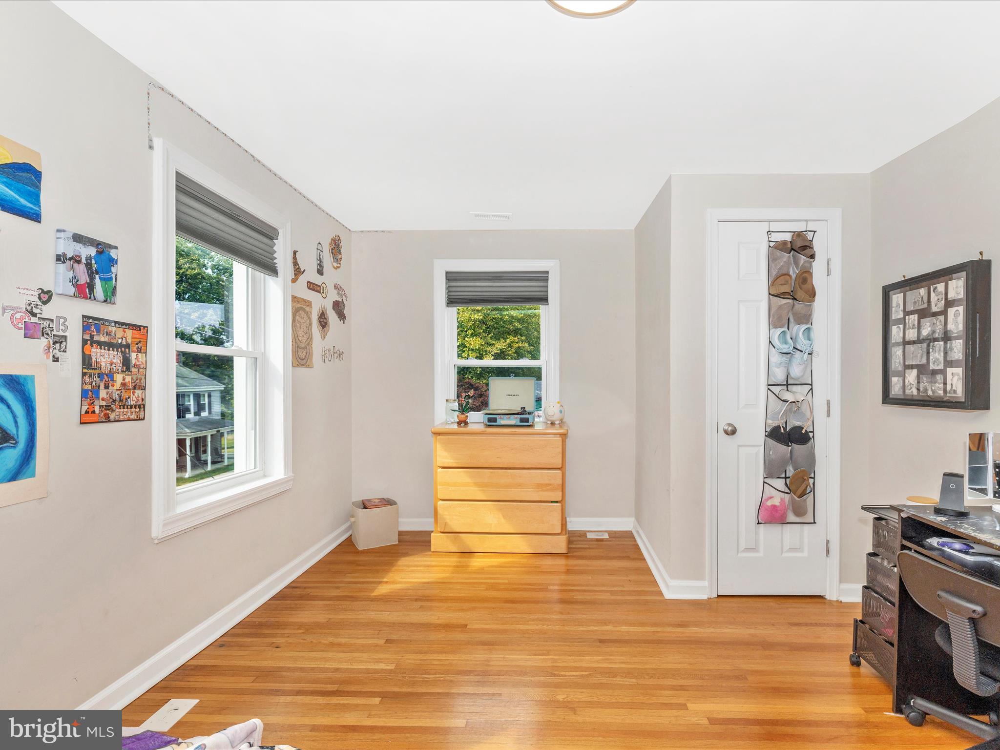 MYERSVILLE - Residential