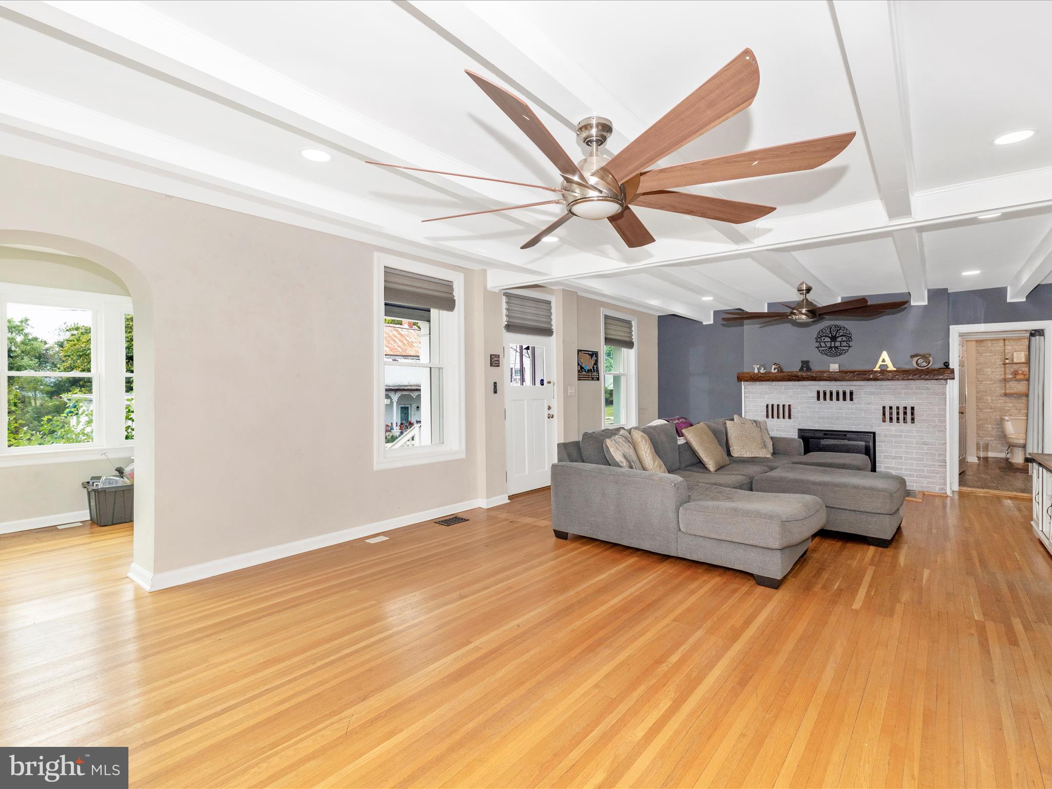 MYERSVILLE - Residential