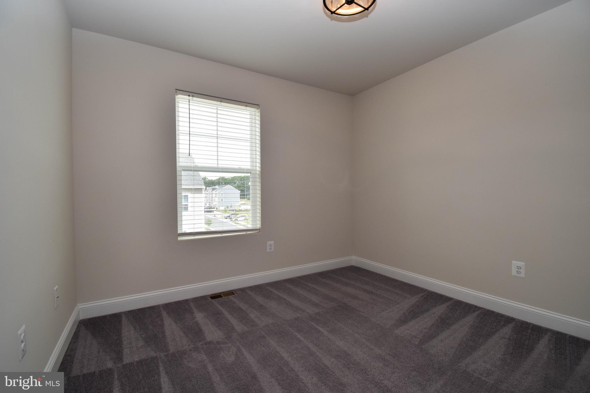 PLANTATION LAKES - Residential