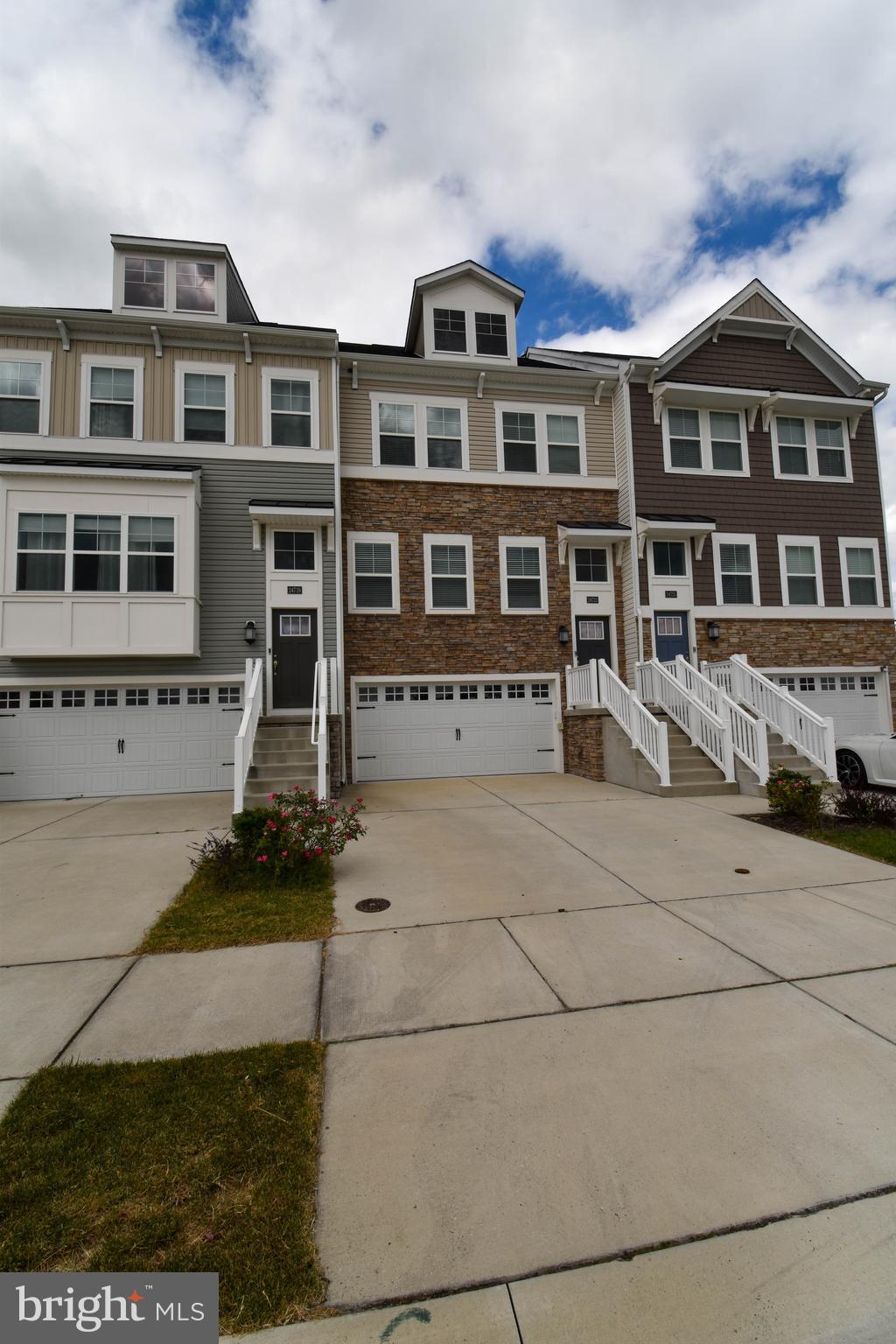 PLANTATION LAKES - Residential