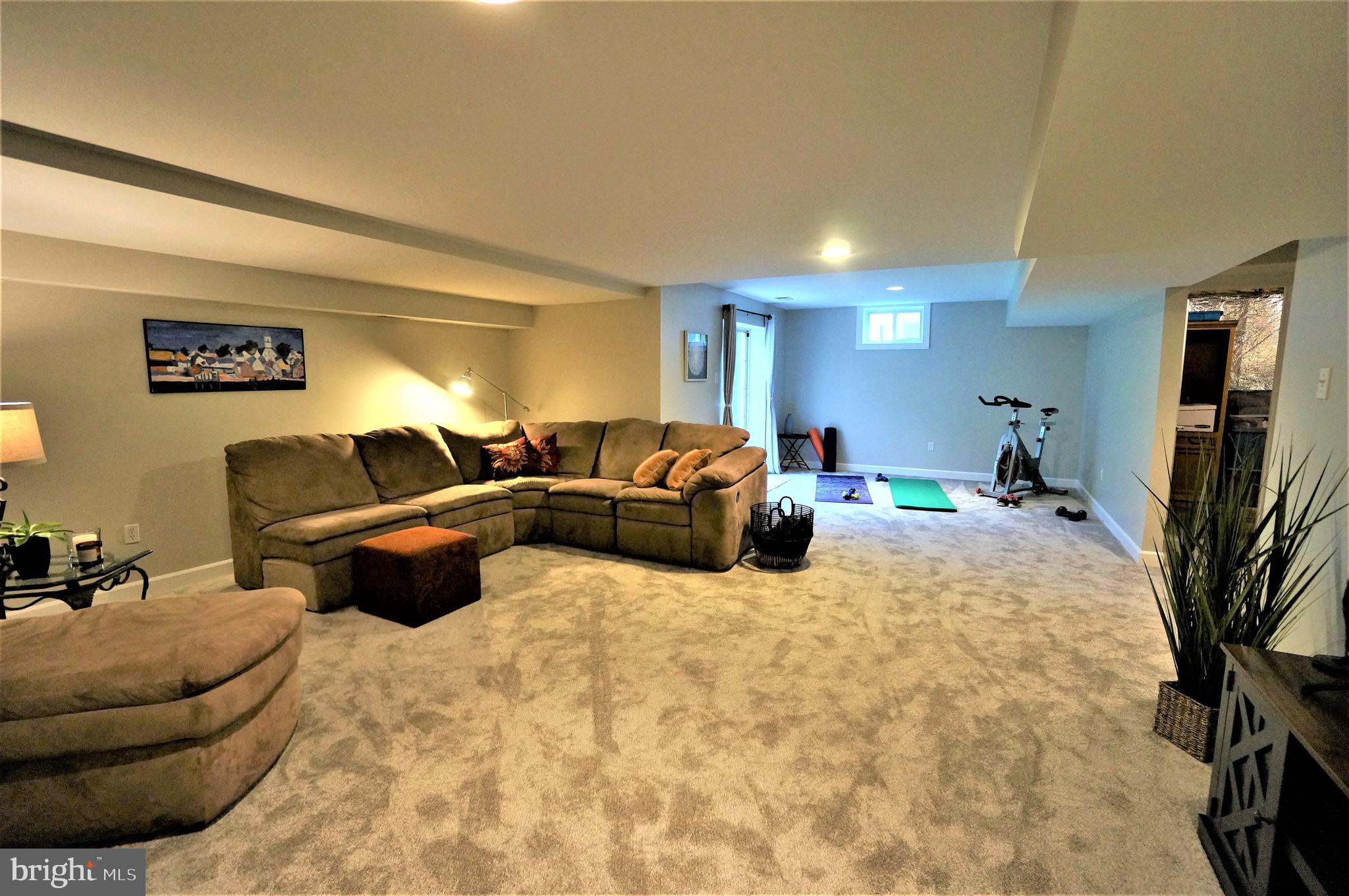 CARROLL GLEN - Residential