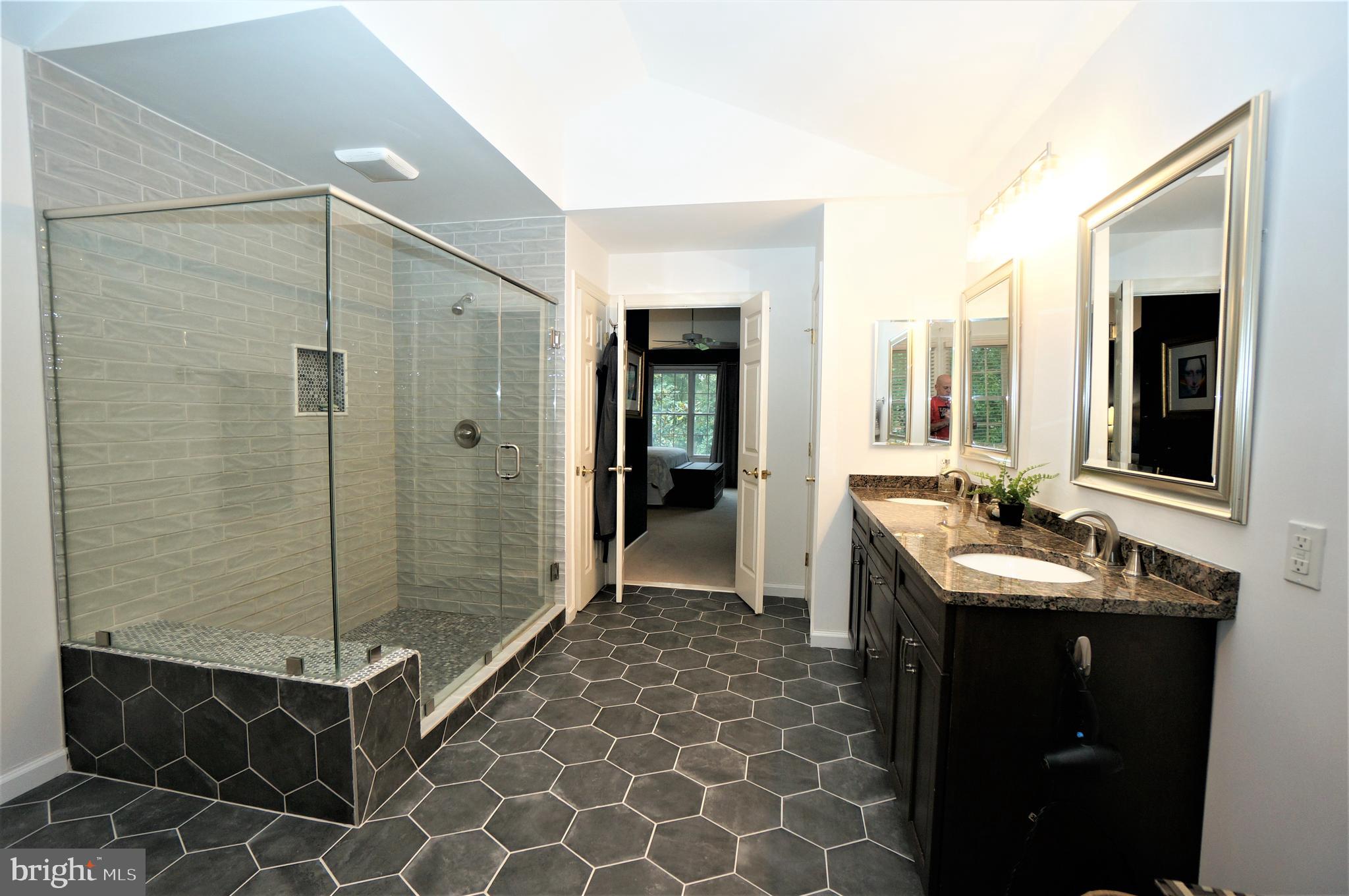 CARROLL GLEN - Residential