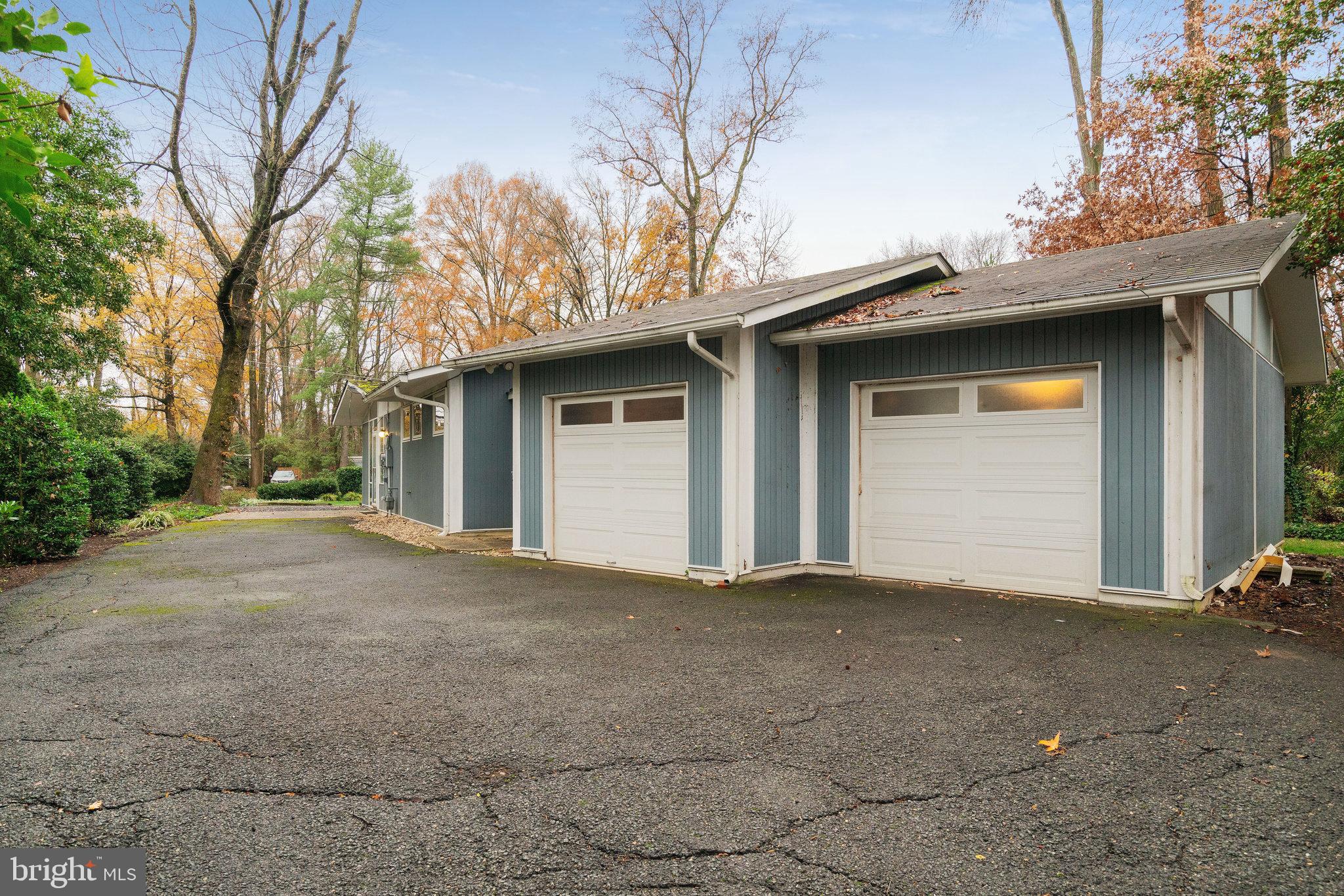 2406 BRENTWOOD PLACE