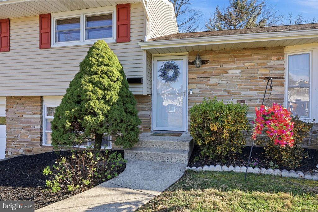 Photo of 5 Patrick Lane, YARDLEY, PA 19067 (MLS # PABU2110340)