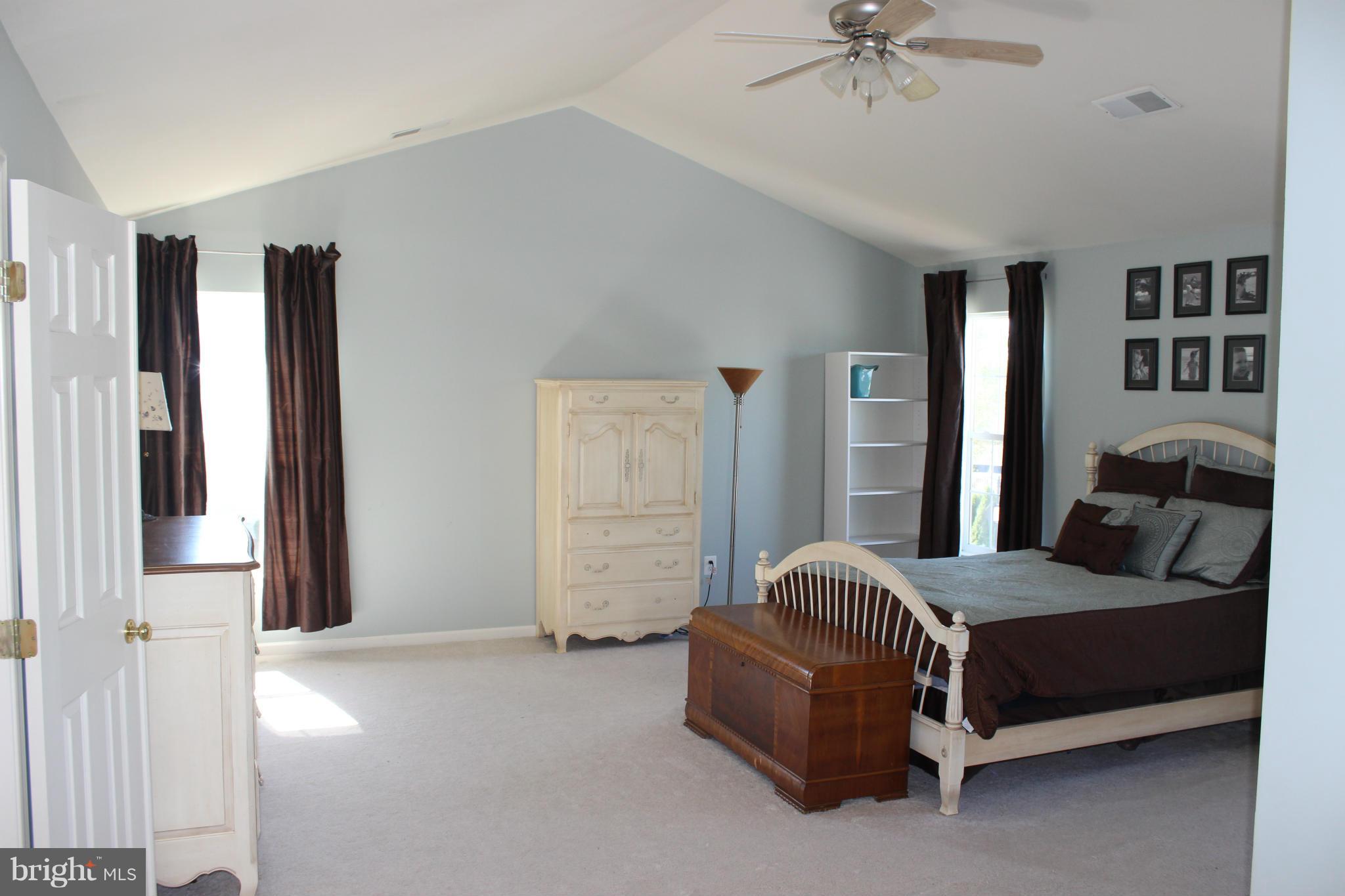 SOUTH RIDING - Residential